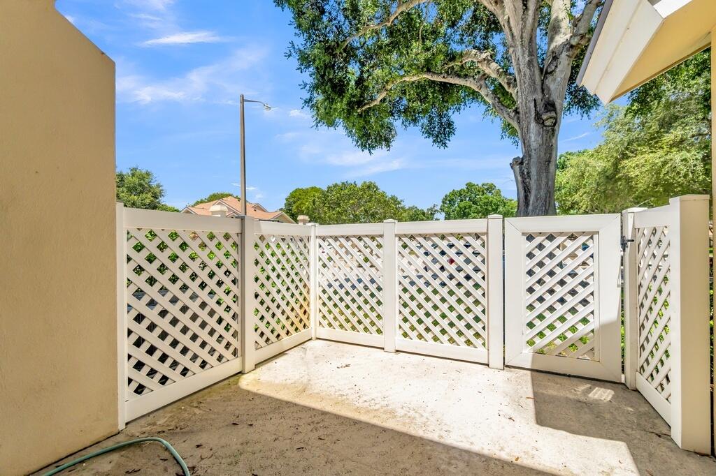 8120 Northboro #20a, Lake Clarke Shores FL 33406
