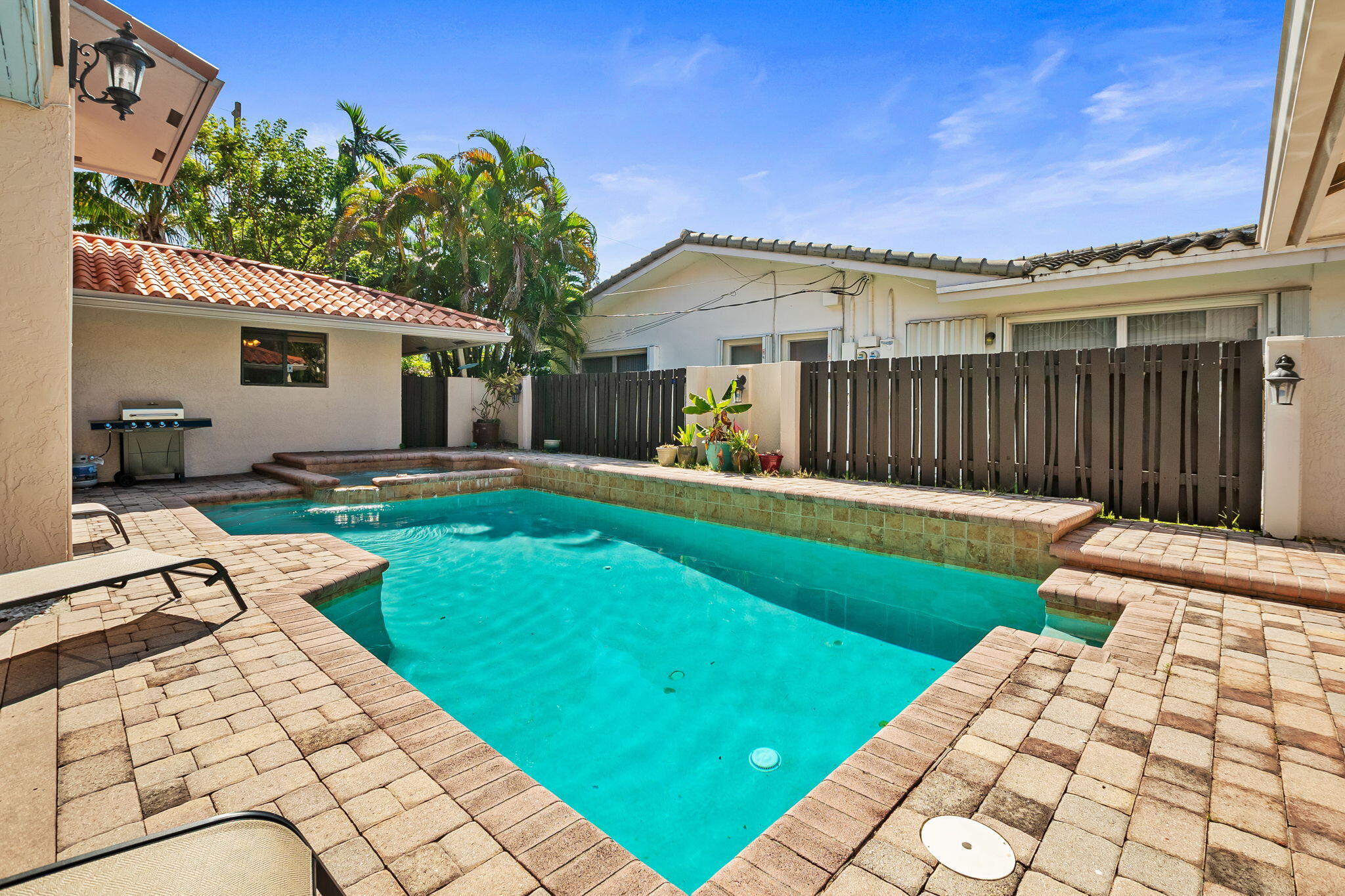 4850 NE 25th #West, Fort Lauderdale FL 33308