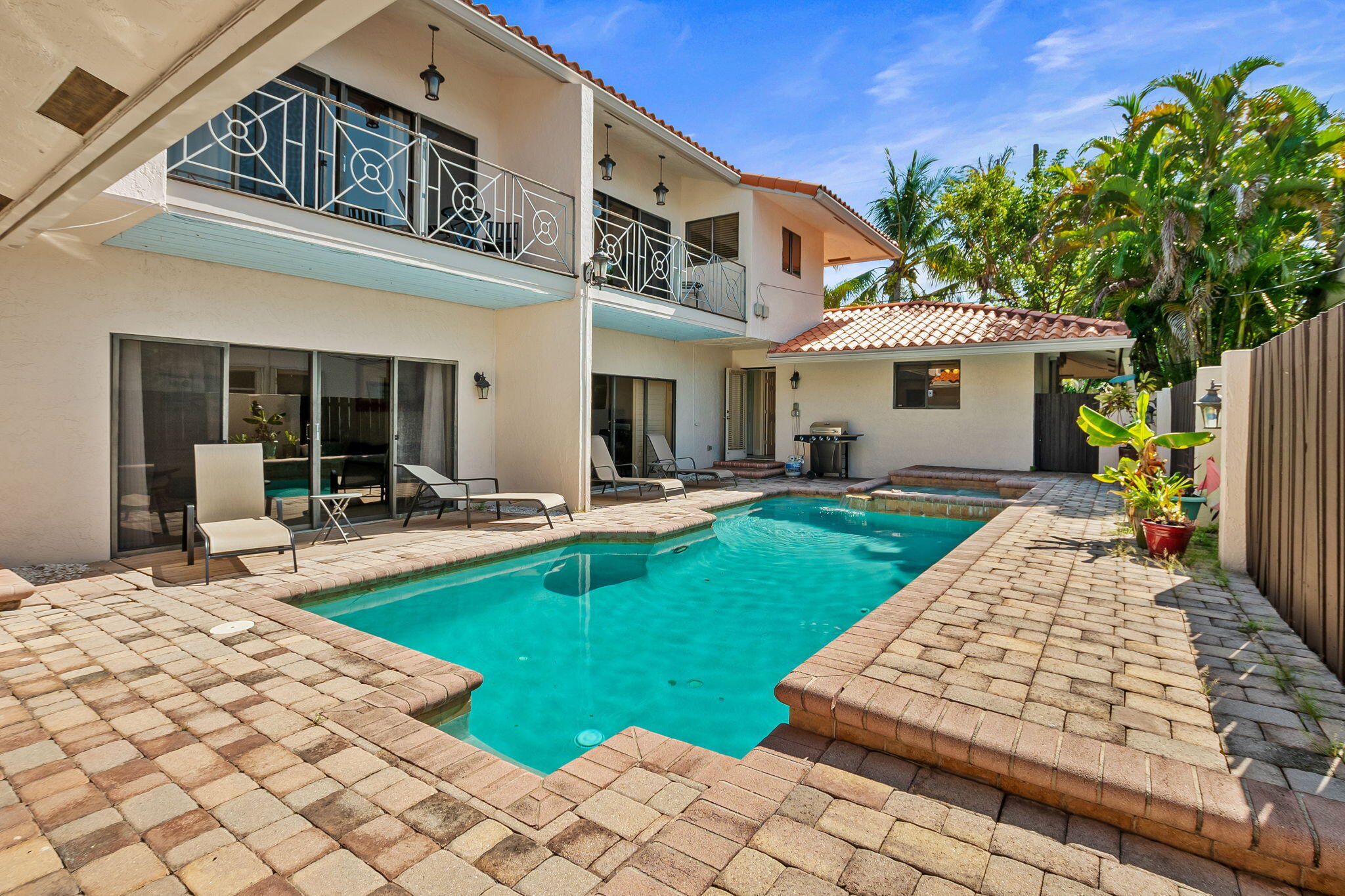 4850 NE 25th #West, Fort Lauderdale FL 33308