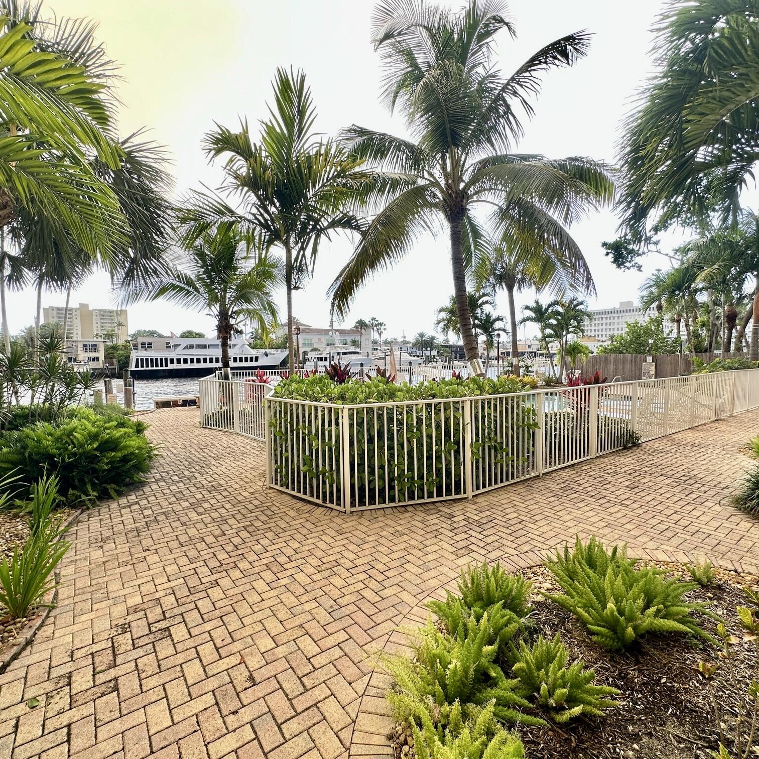 815 Middle River #110, Fort Lauderdale FL 33304