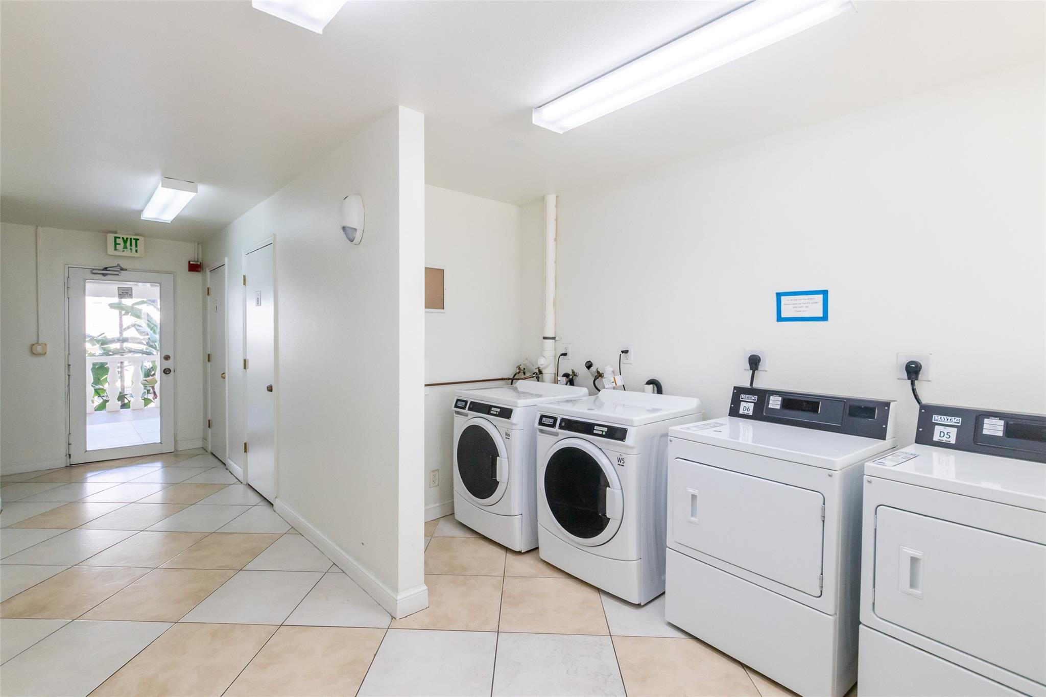 2881 NE 32nd #119, Fort Lauderdale FL 33306