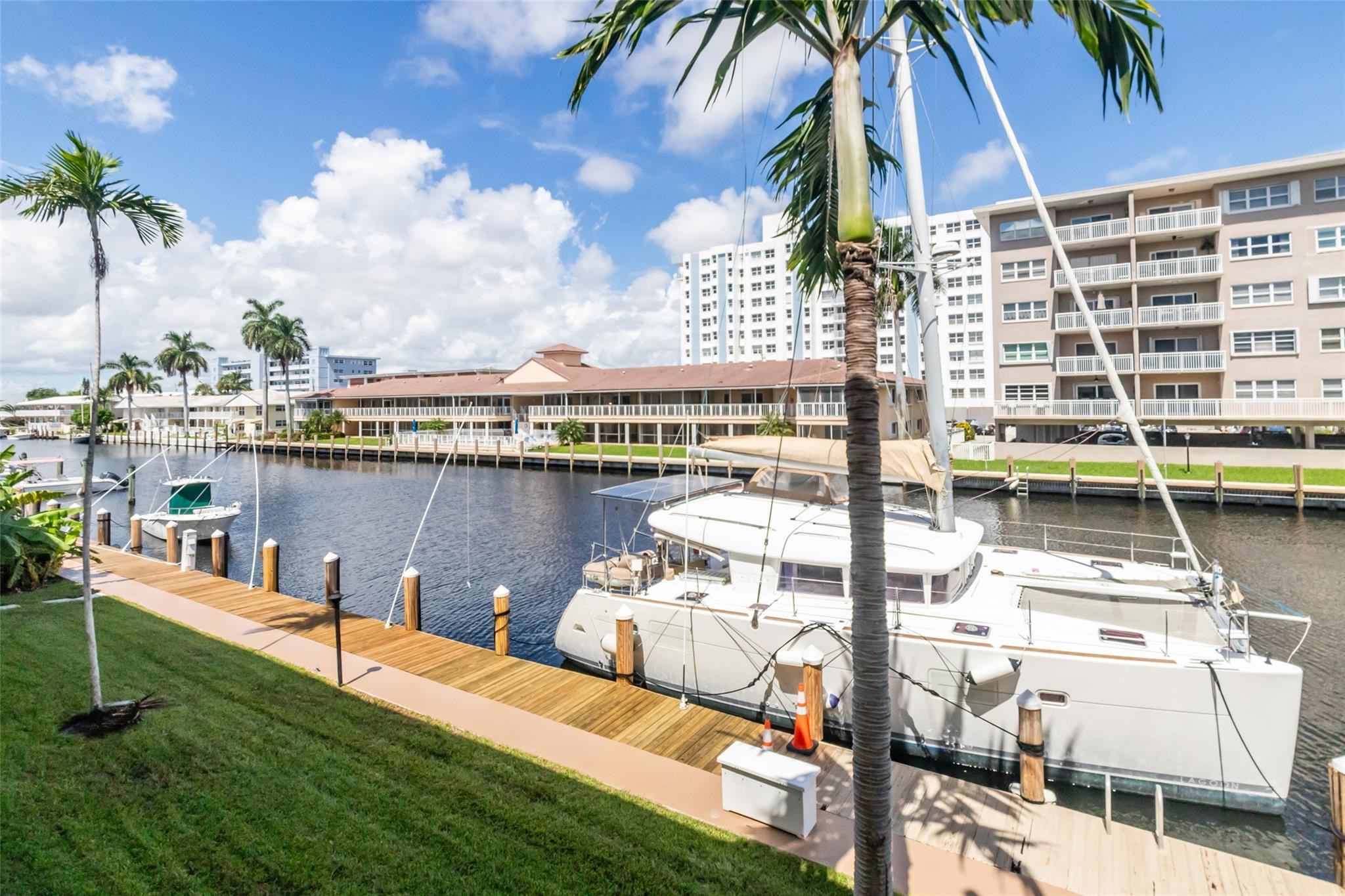 2881 NE 32nd #119, Fort Lauderdale FL 33306