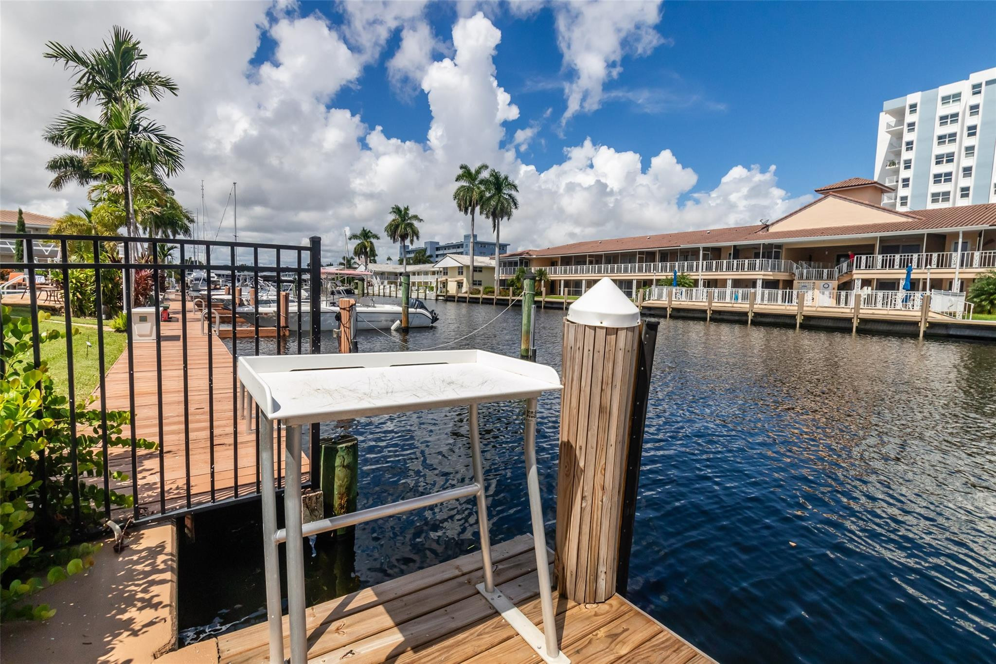 2881 NE 32nd #119, Fort Lauderdale FL 33306
