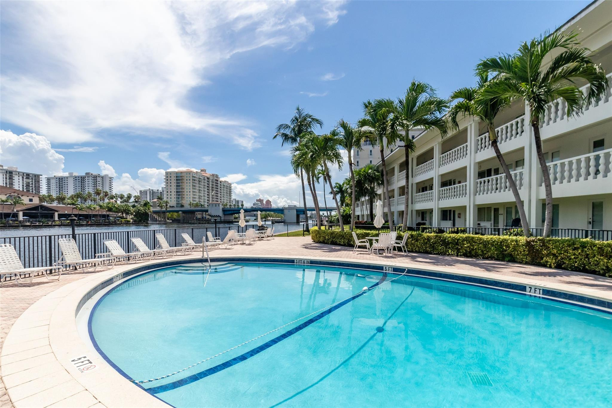 2881 NE 32nd #119, Fort Lauderdale FL 33306
