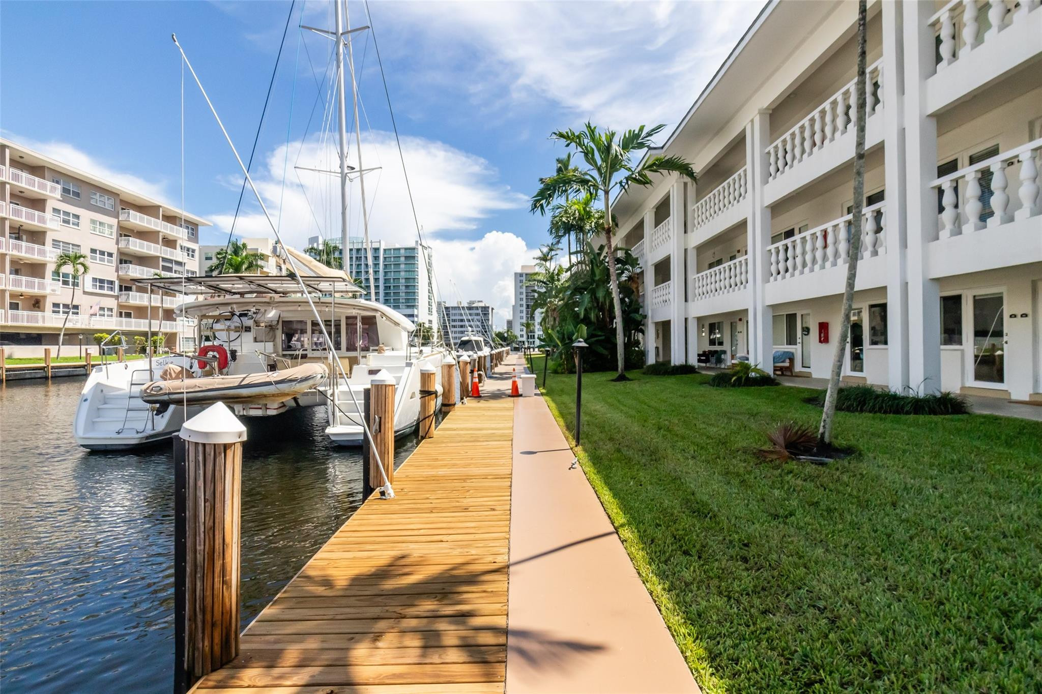 2881 NE 32nd #119, Fort Lauderdale FL 33306