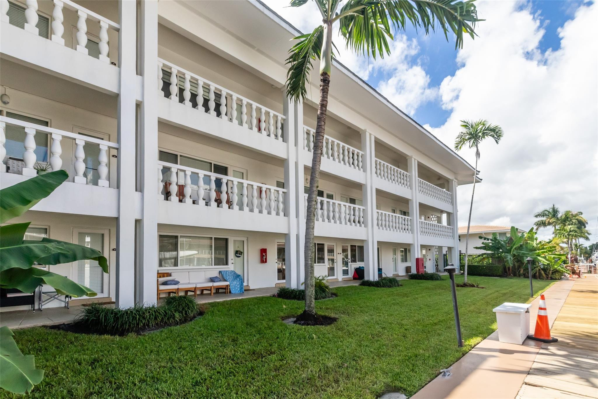 2881 NE 32nd #119, Fort Lauderdale FL 33306