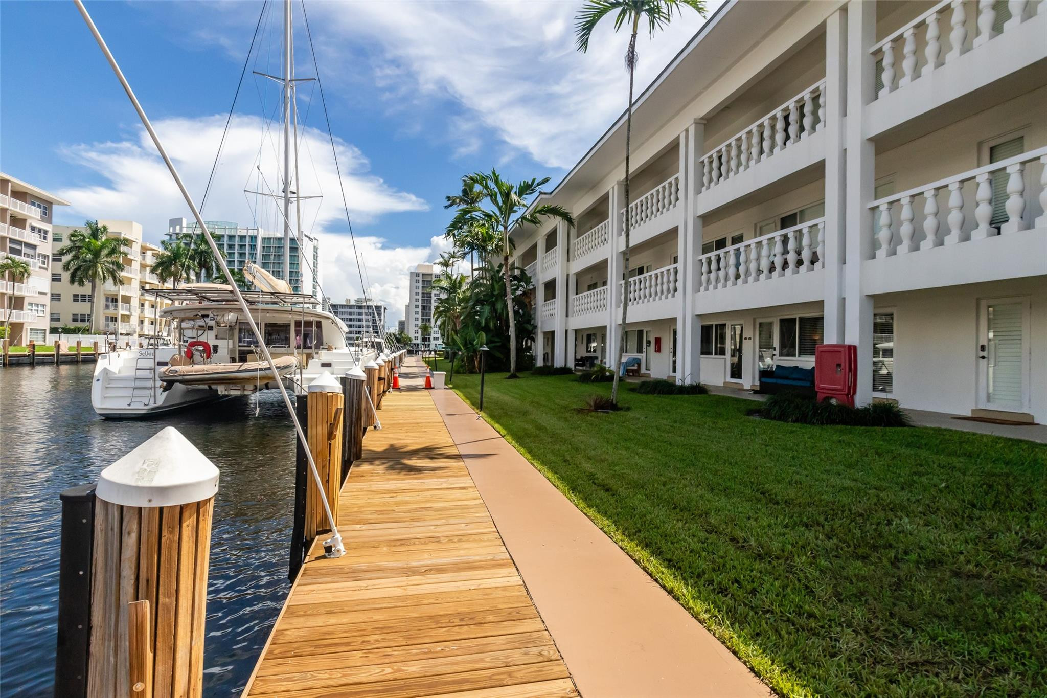 2881 NE 32nd #119, Fort Lauderdale FL 33306