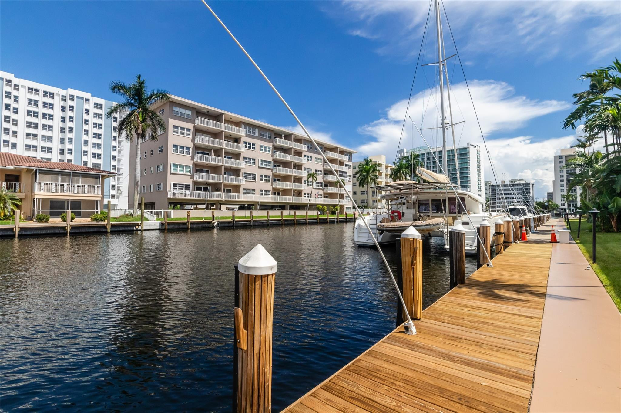 2881 NE 32nd #119, Fort Lauderdale FL 33306