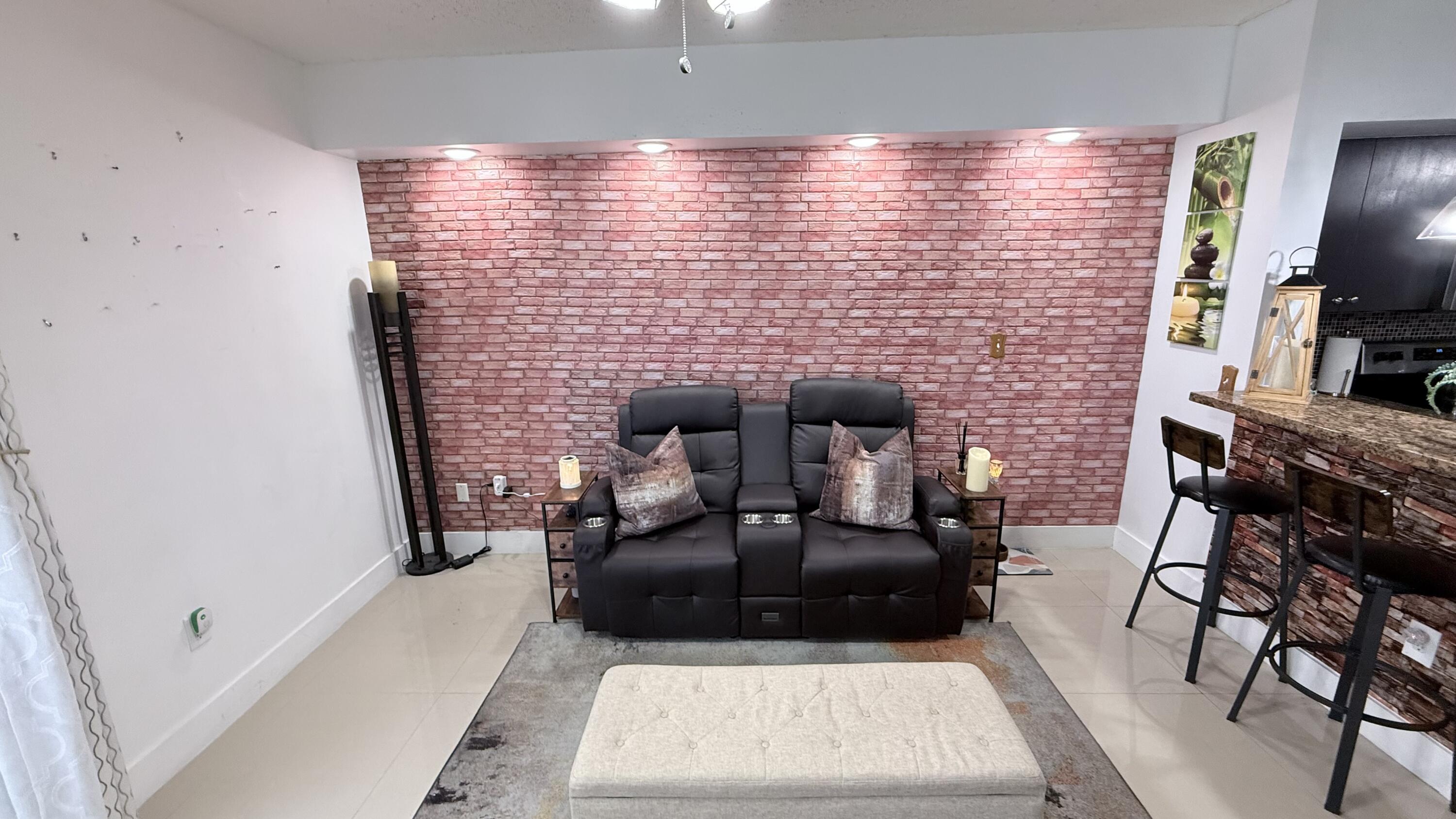 5077 NW 7th #914, Miami FL 33126