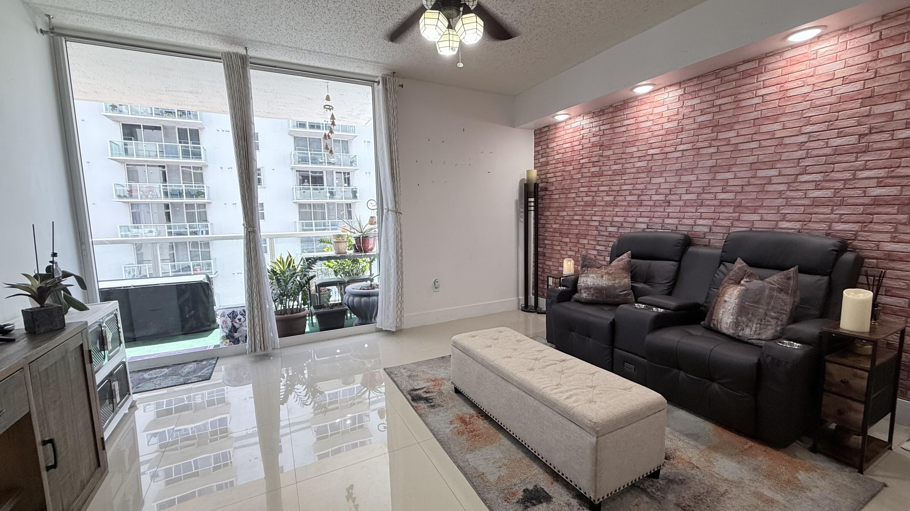 5077 NW 7th #914, Miami FL 33126