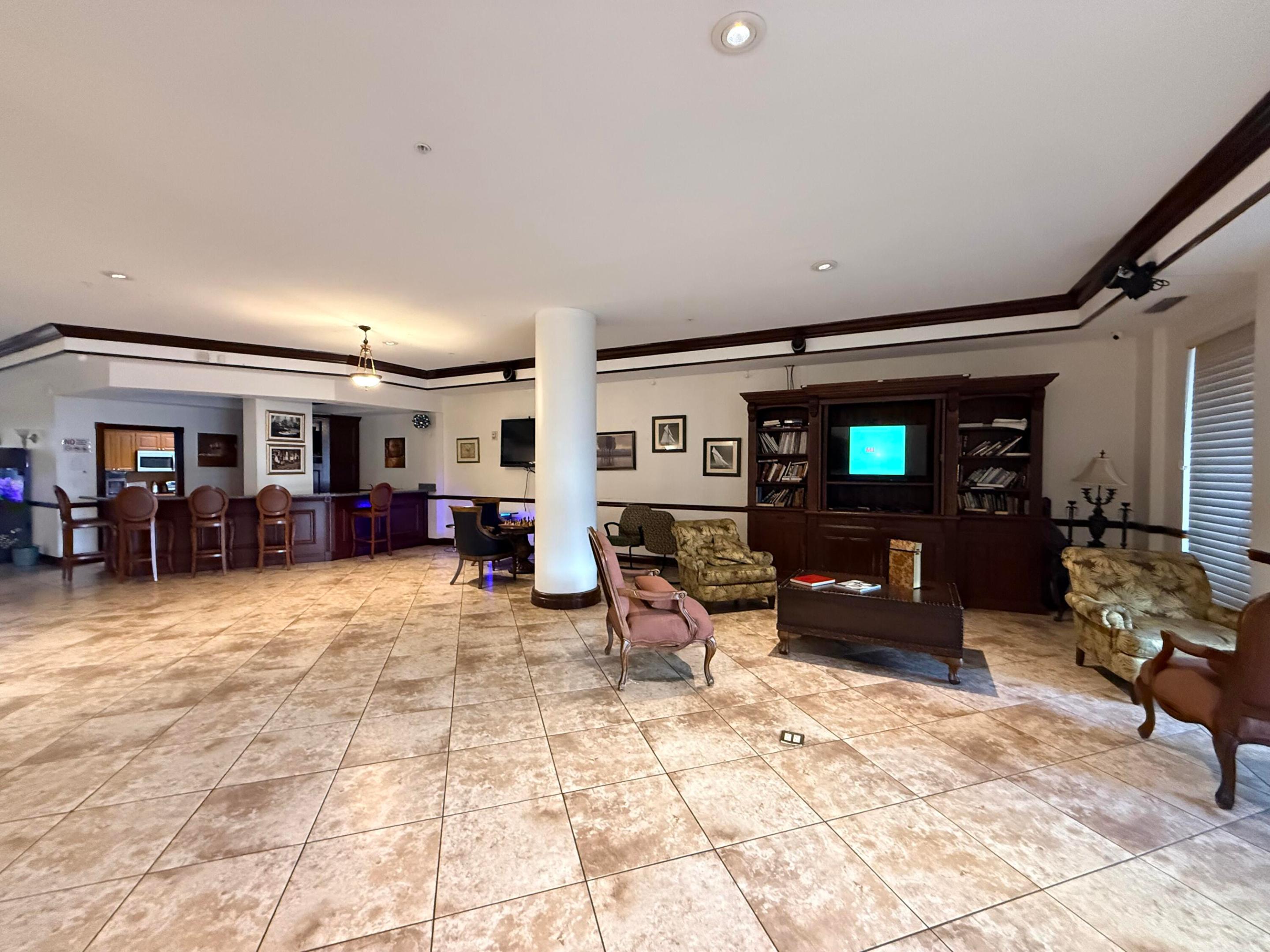 5077 NW 7th #914, Miami FL 33126