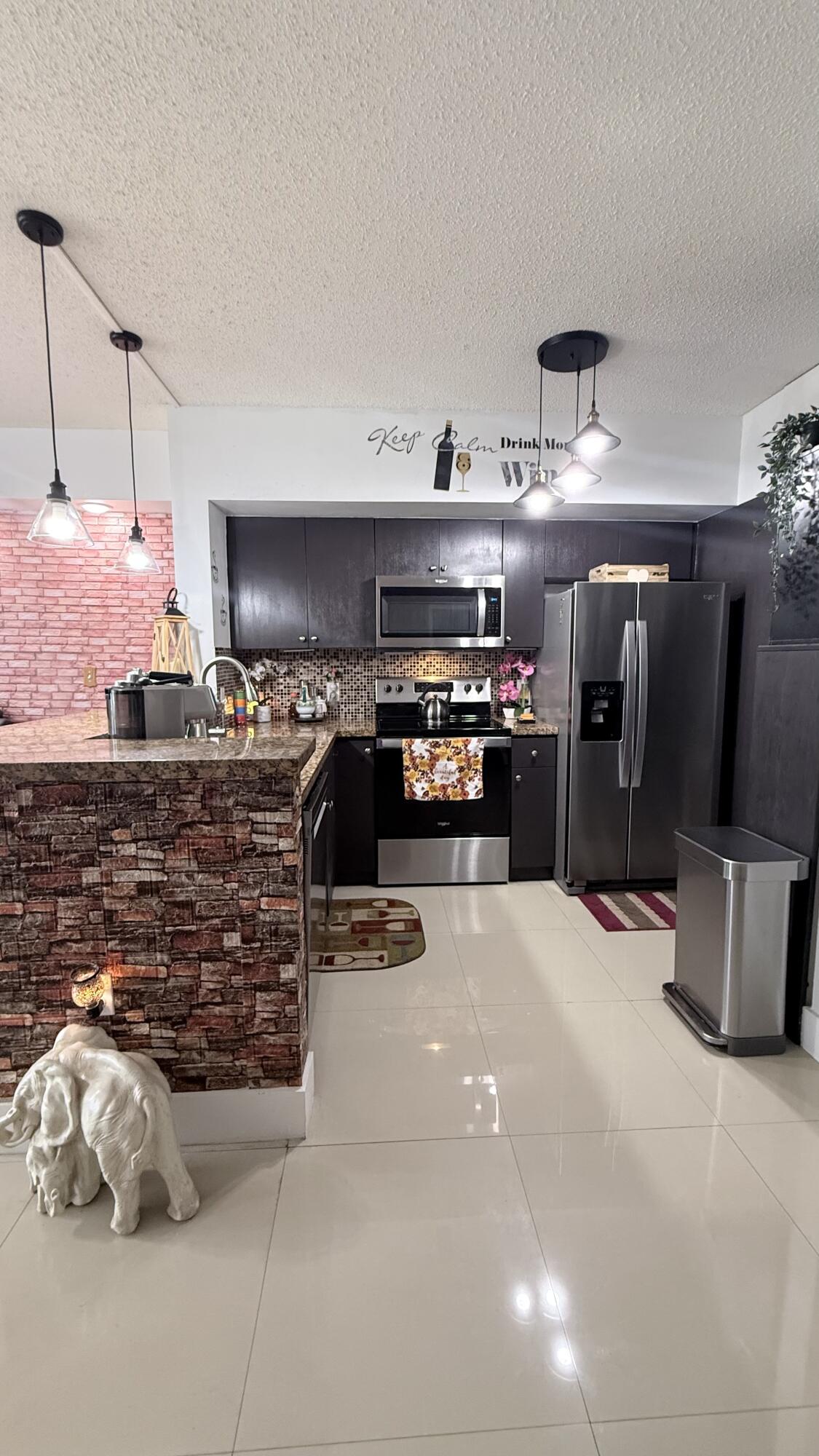 5077 NW 7th #914, Miami FL 33126
