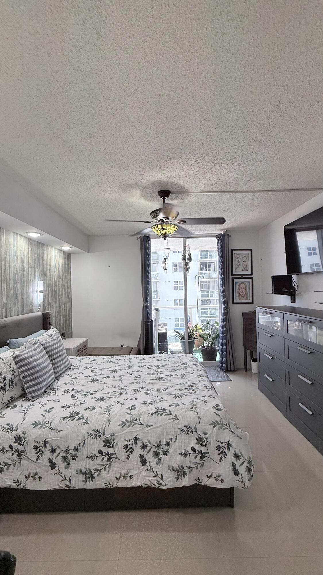 5077 NW 7th #914, Miami FL 33126