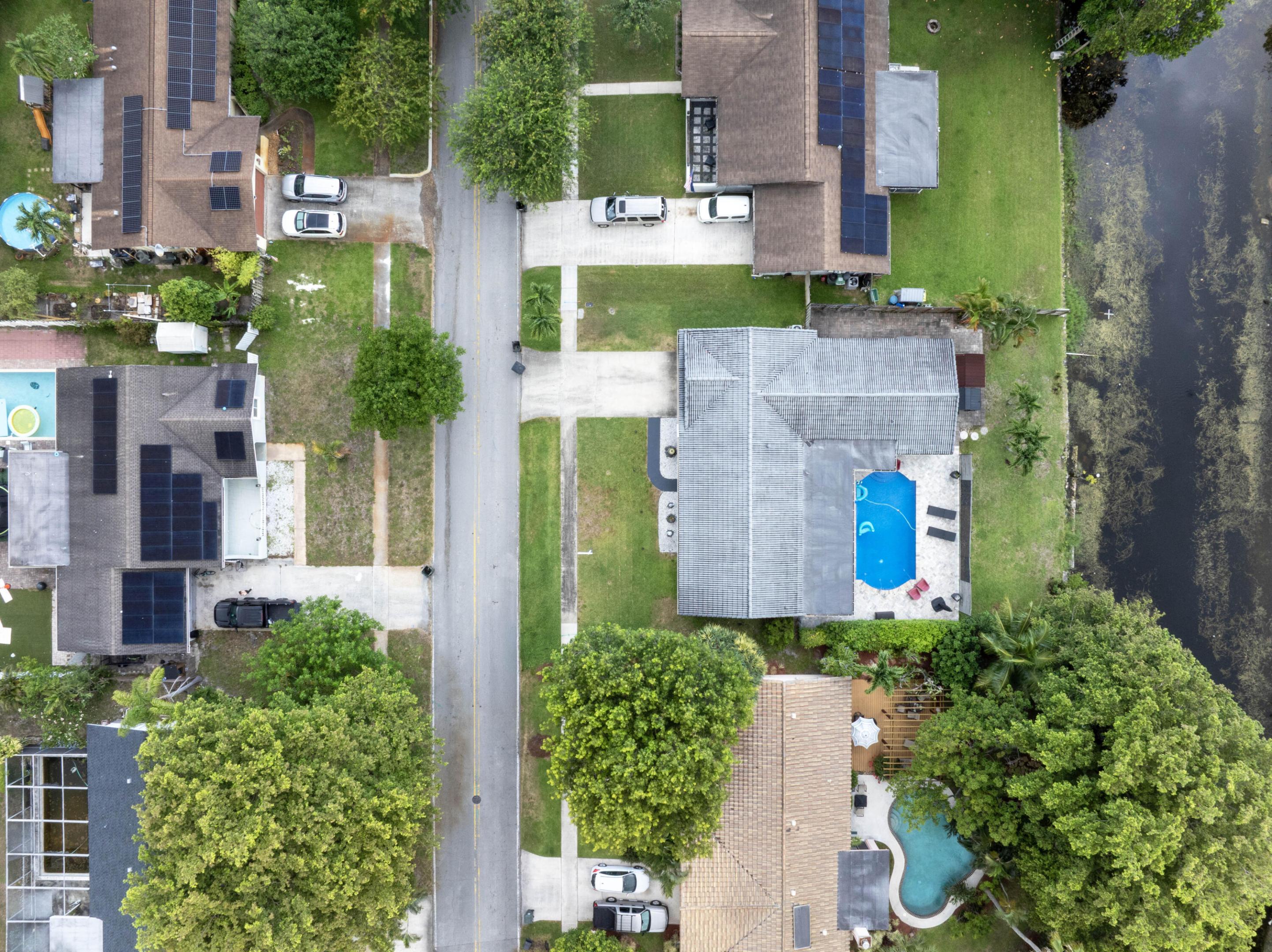 4080 Lake, Coconut Creek FL 33066