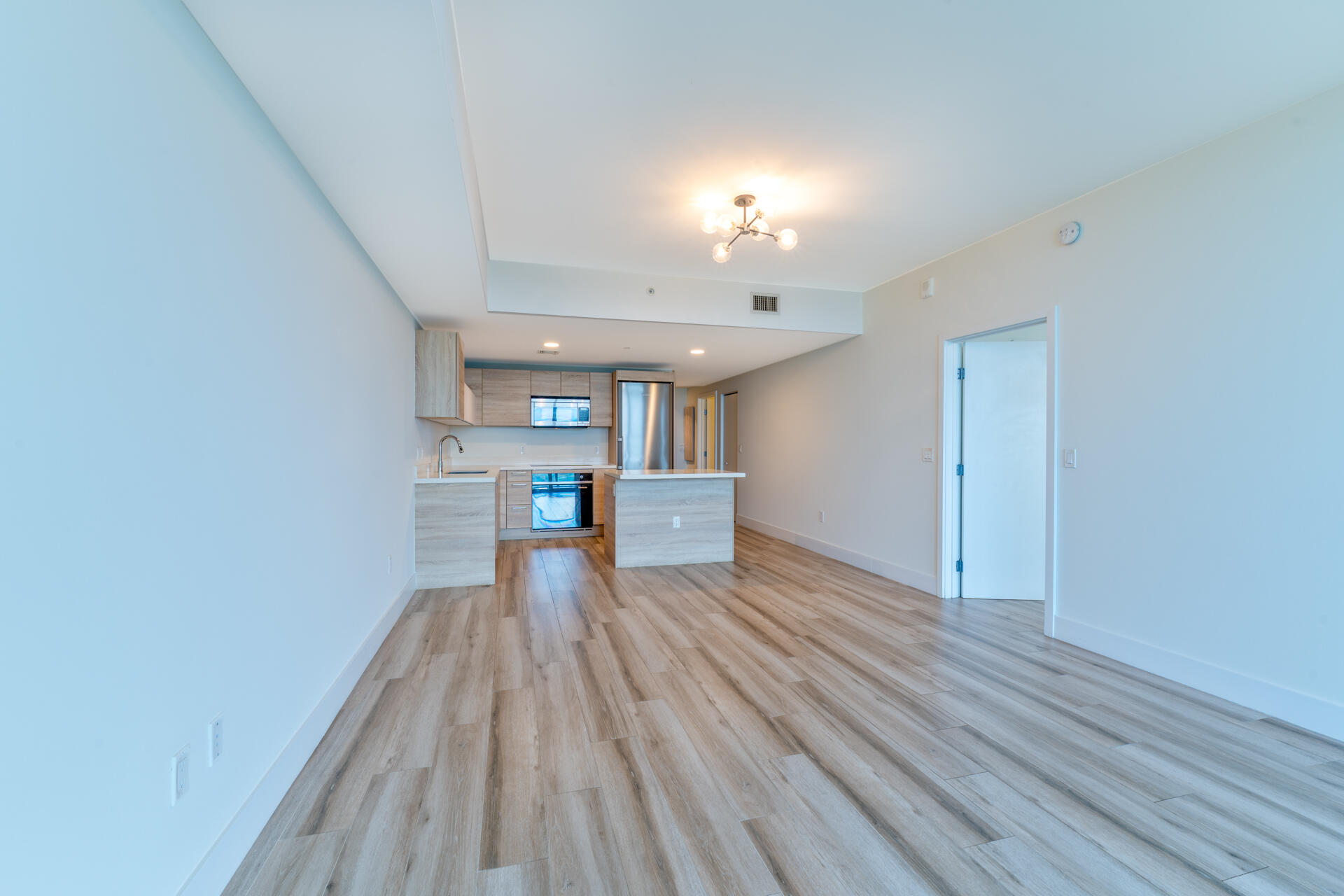 16385 Biscayne #2502, North Miami Beach FL 33160