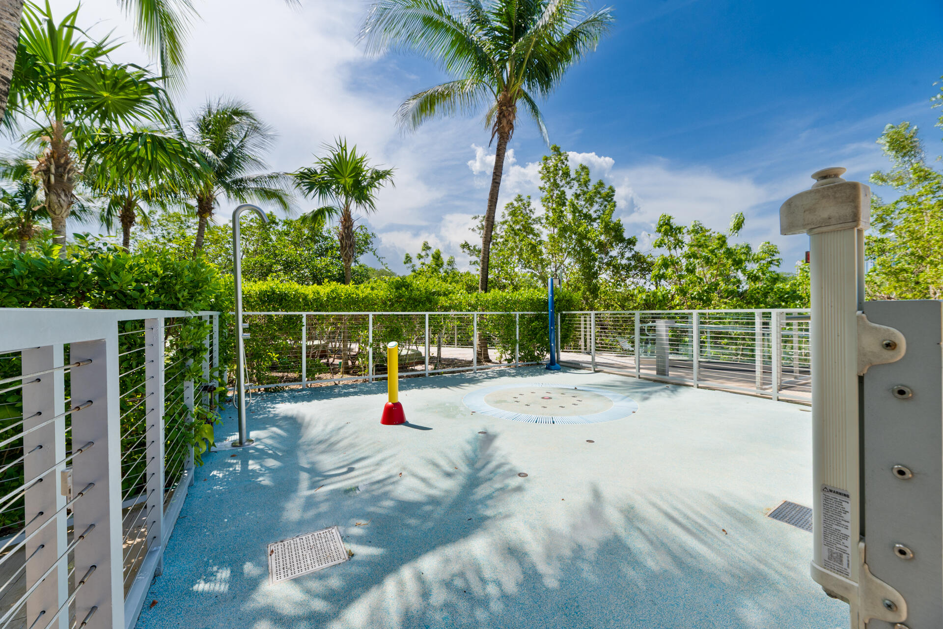 16385 Biscayne #2502, North Miami Beach FL 33160
