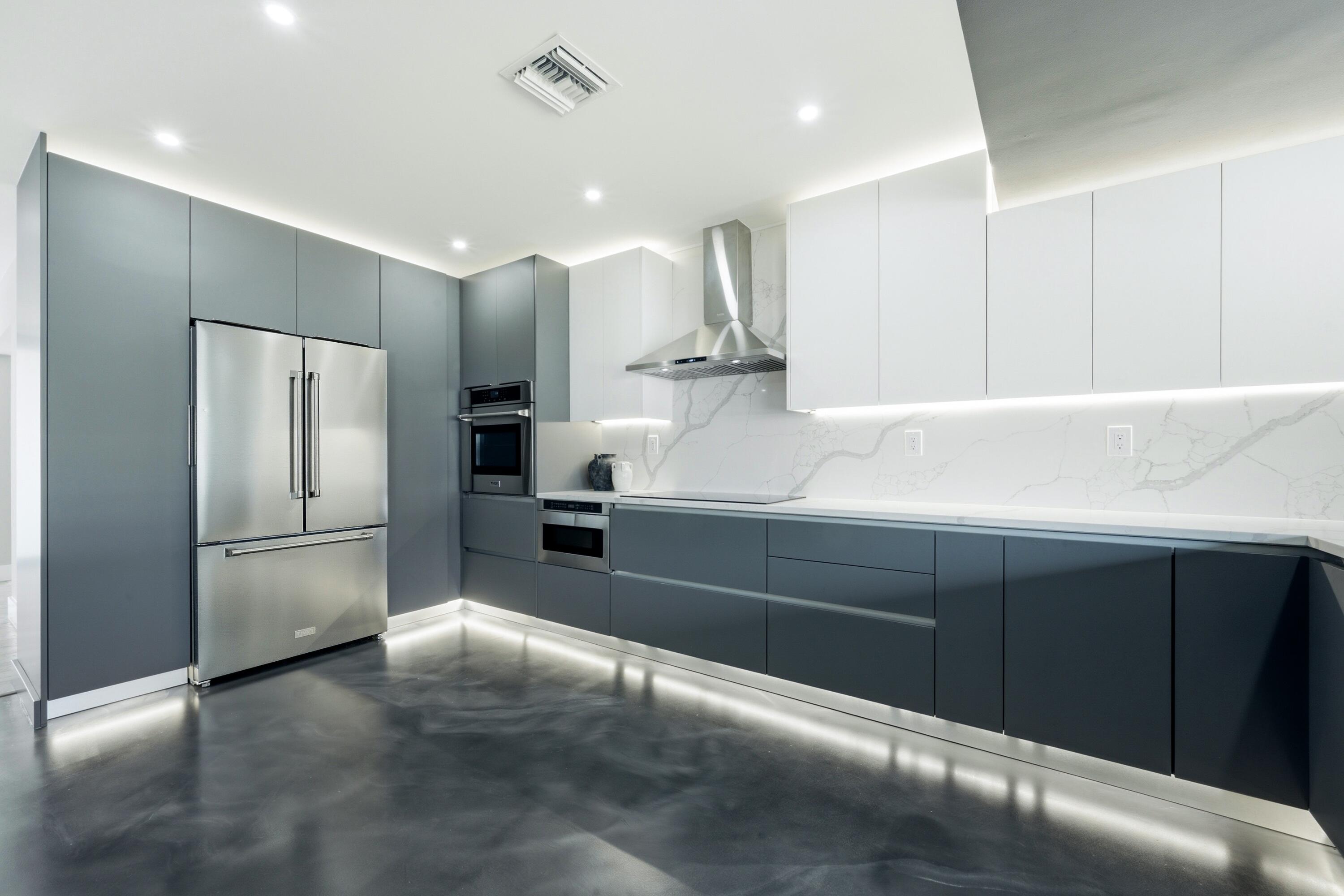 1170 Fairview, Singer Island FL 33404