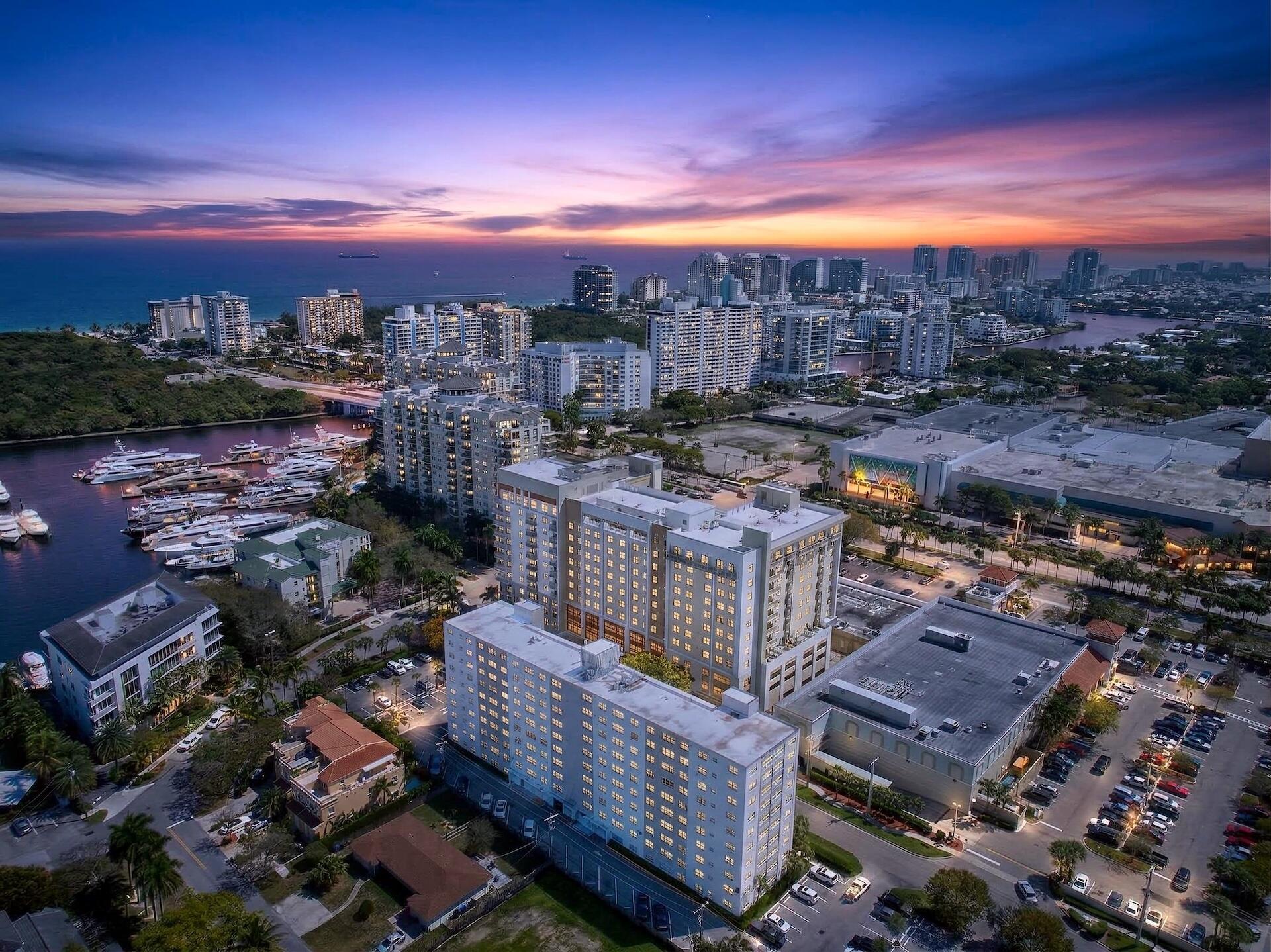2555 NE 11th #104, Fort Lauderdale FL 33304