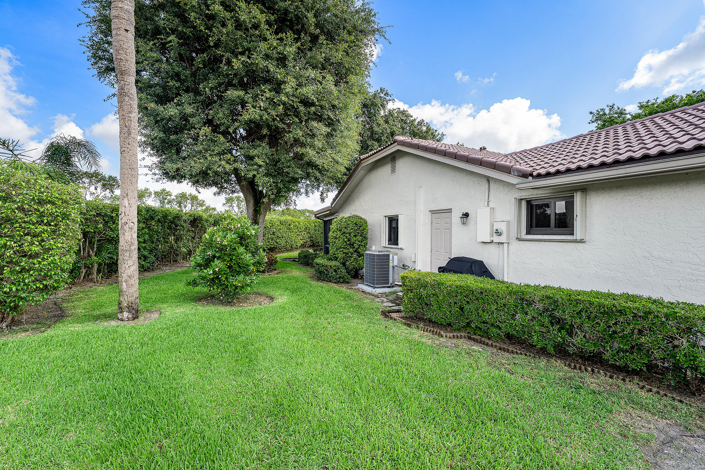 7852 Cloverfield, Boca Raton FL 33433