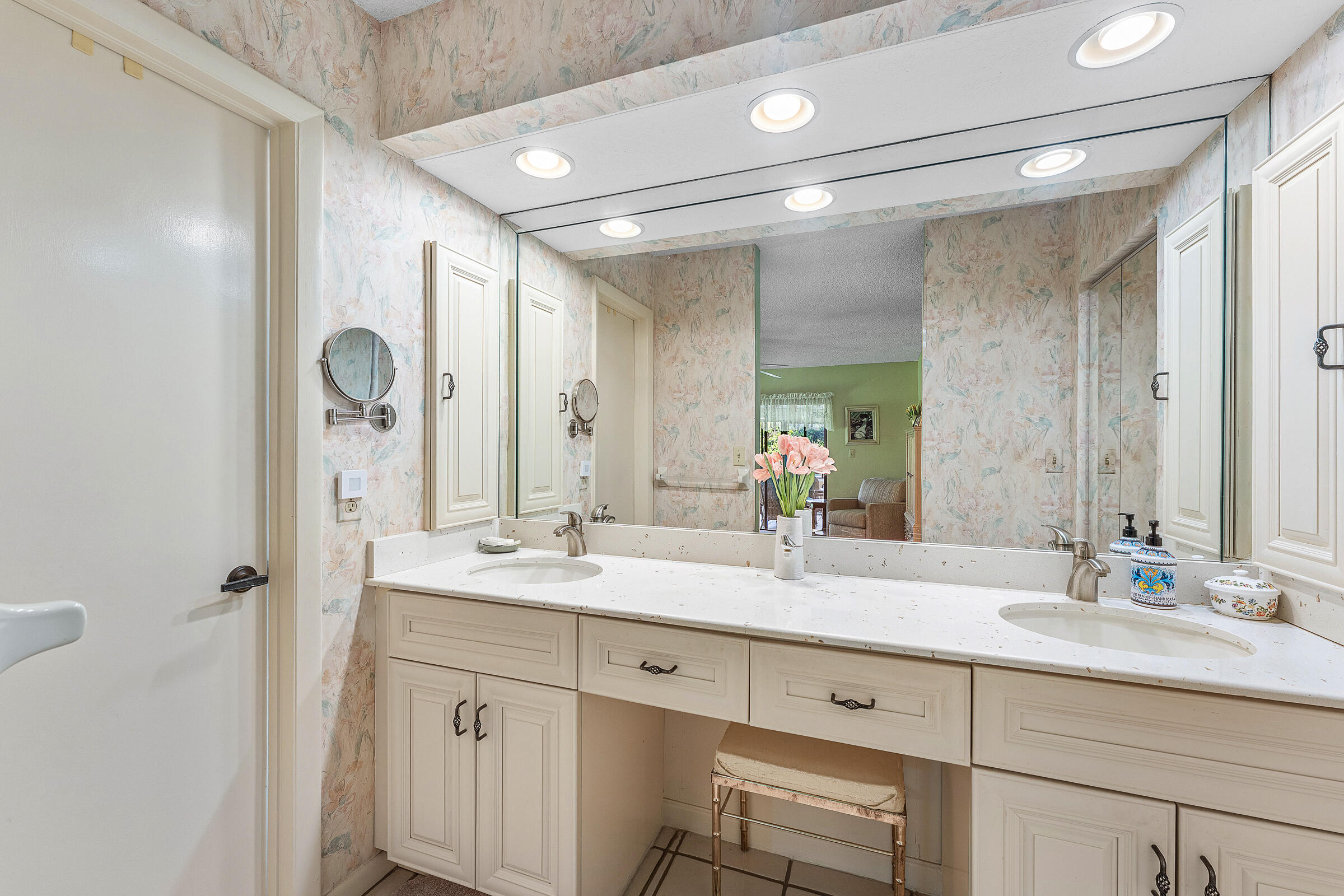 7852 Cloverfield, Boca Raton FL 33433