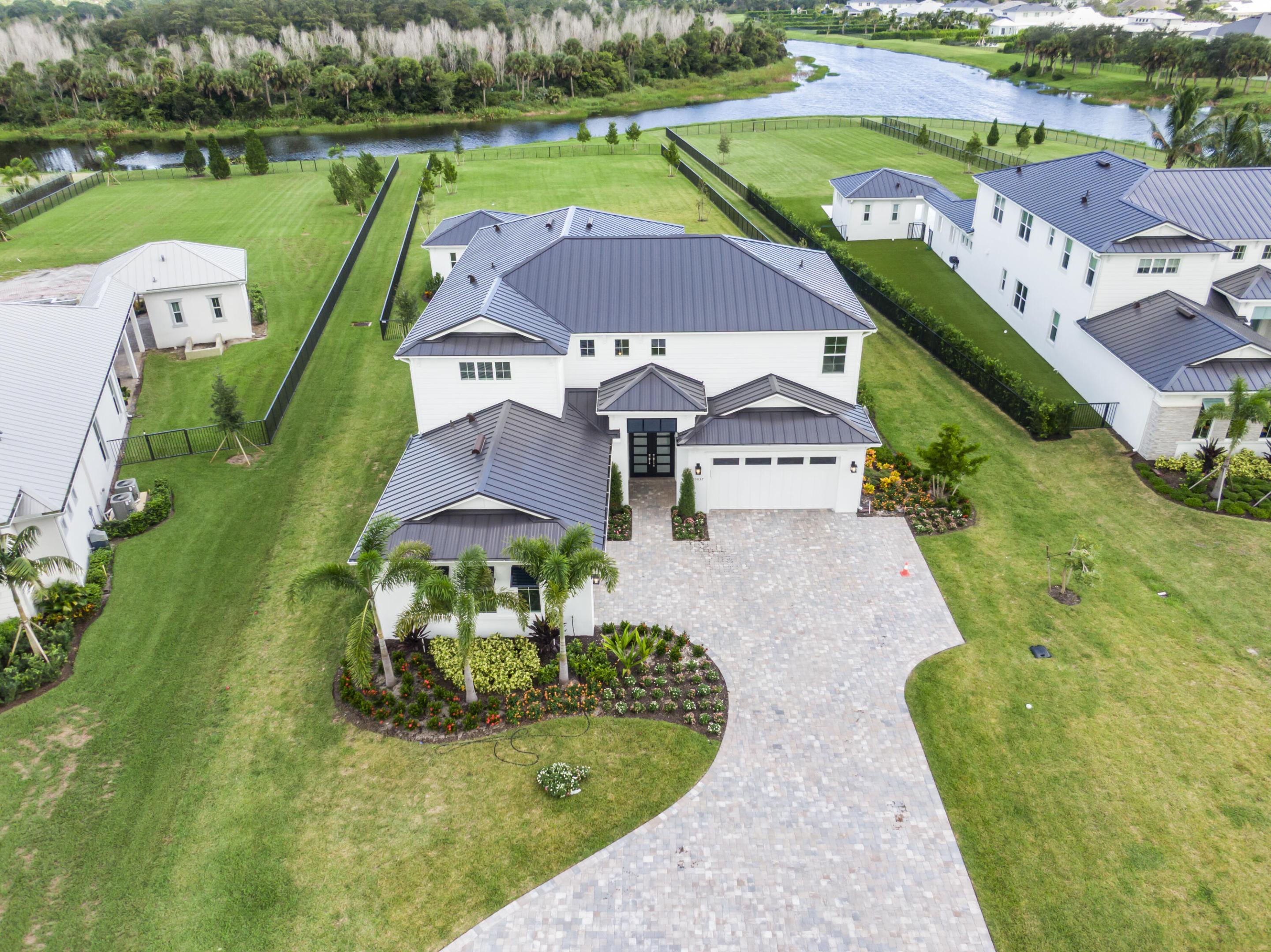 20037 SE Bridgewater, Jupiter FL 33458