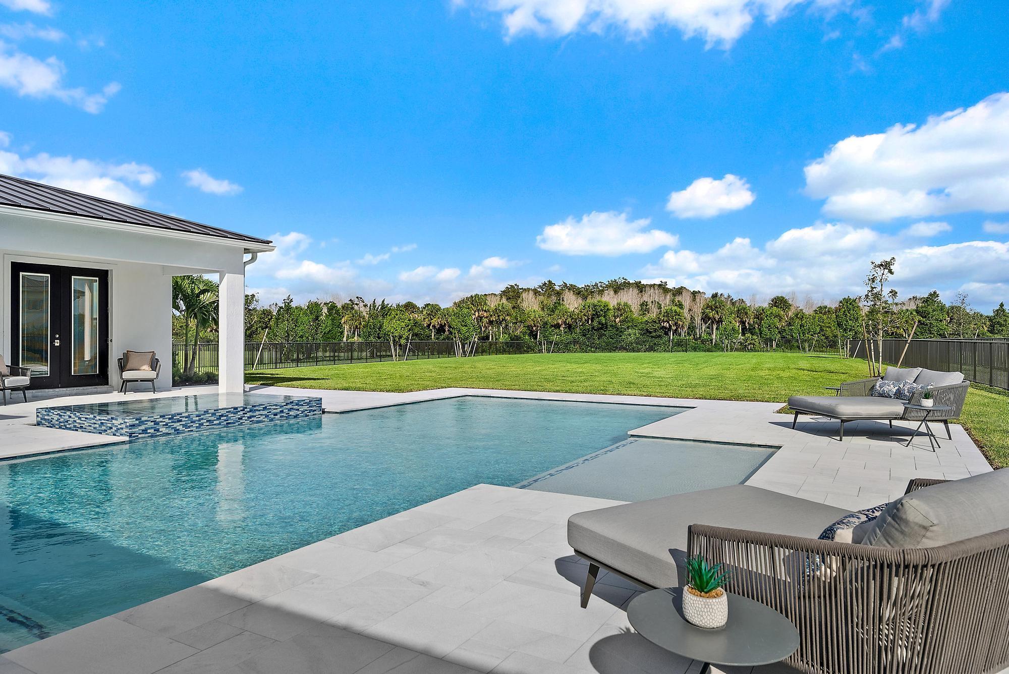 20037 SE Bridgewater, Jupiter FL 33458