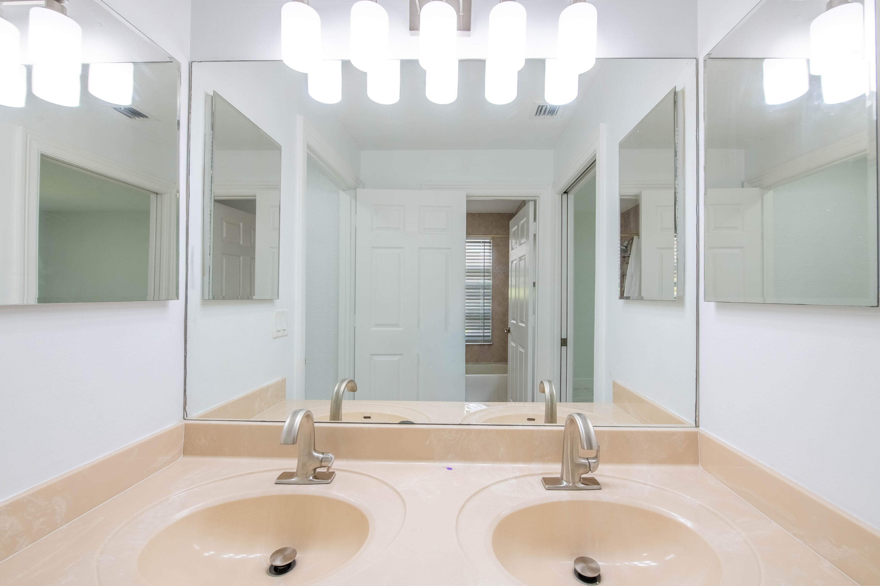 4668 SW 183rd, Miramar FL 33029