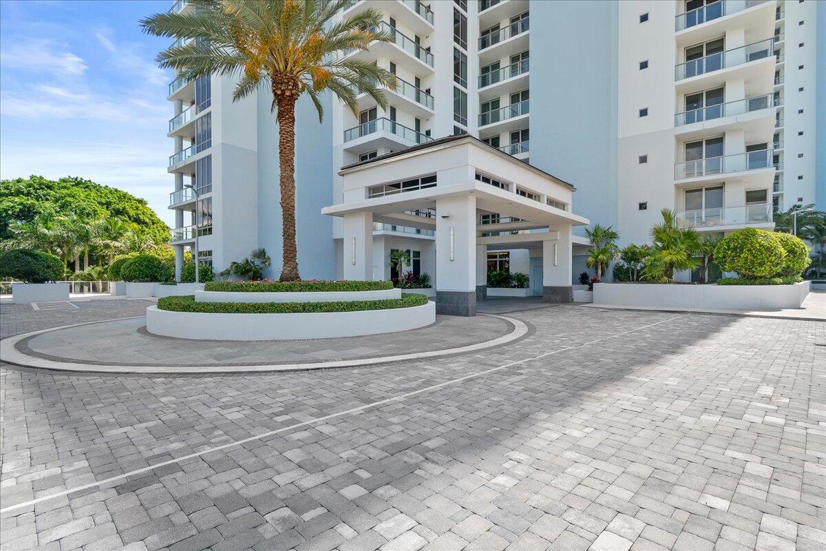 1 Water Club #604, North Palm Beach FL 33408