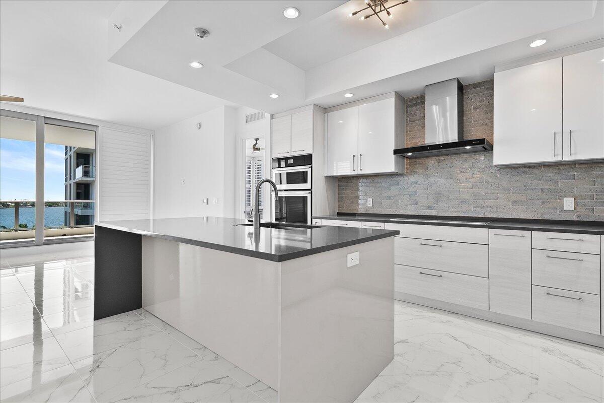 1 Water Club #604, North Palm Beach FL 33408
