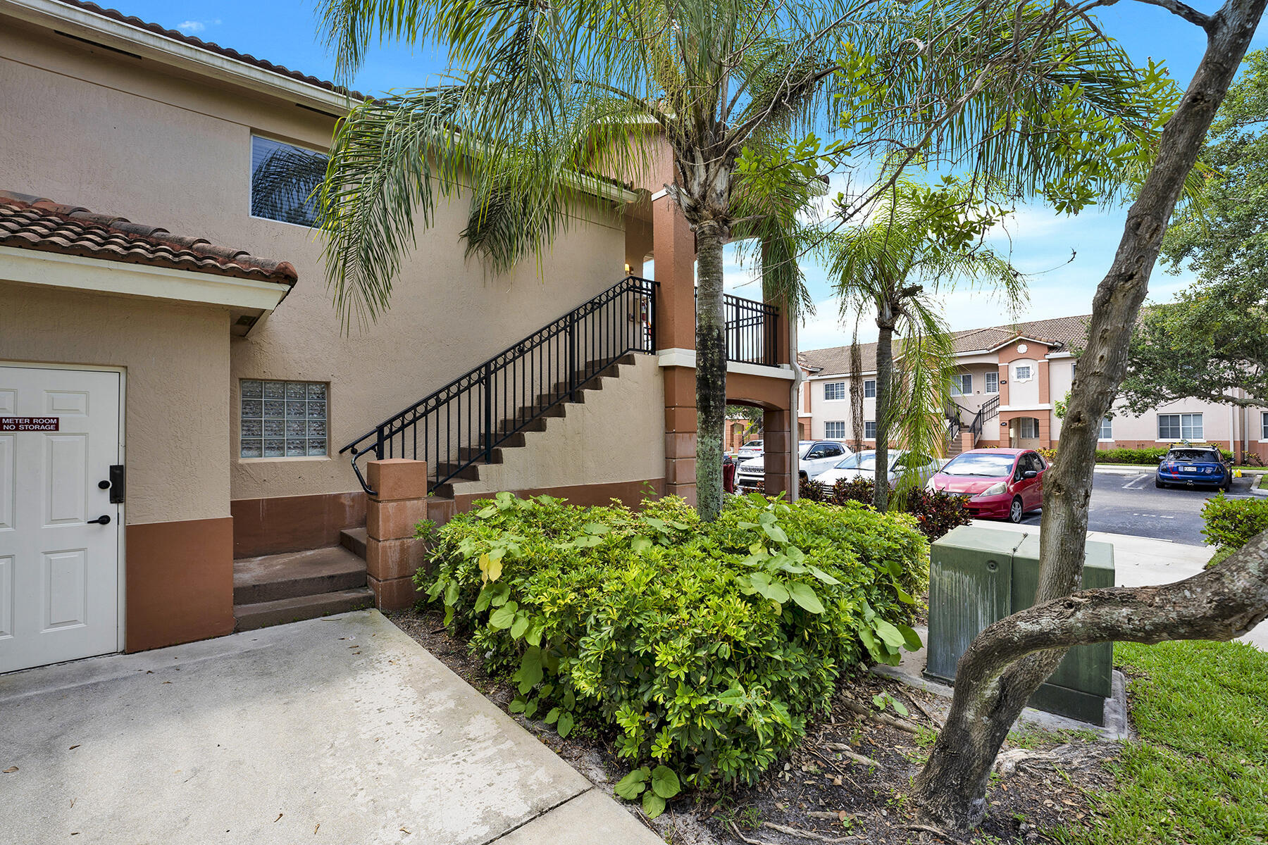3790 N Jog #201, West Palm Beach FL 33411
