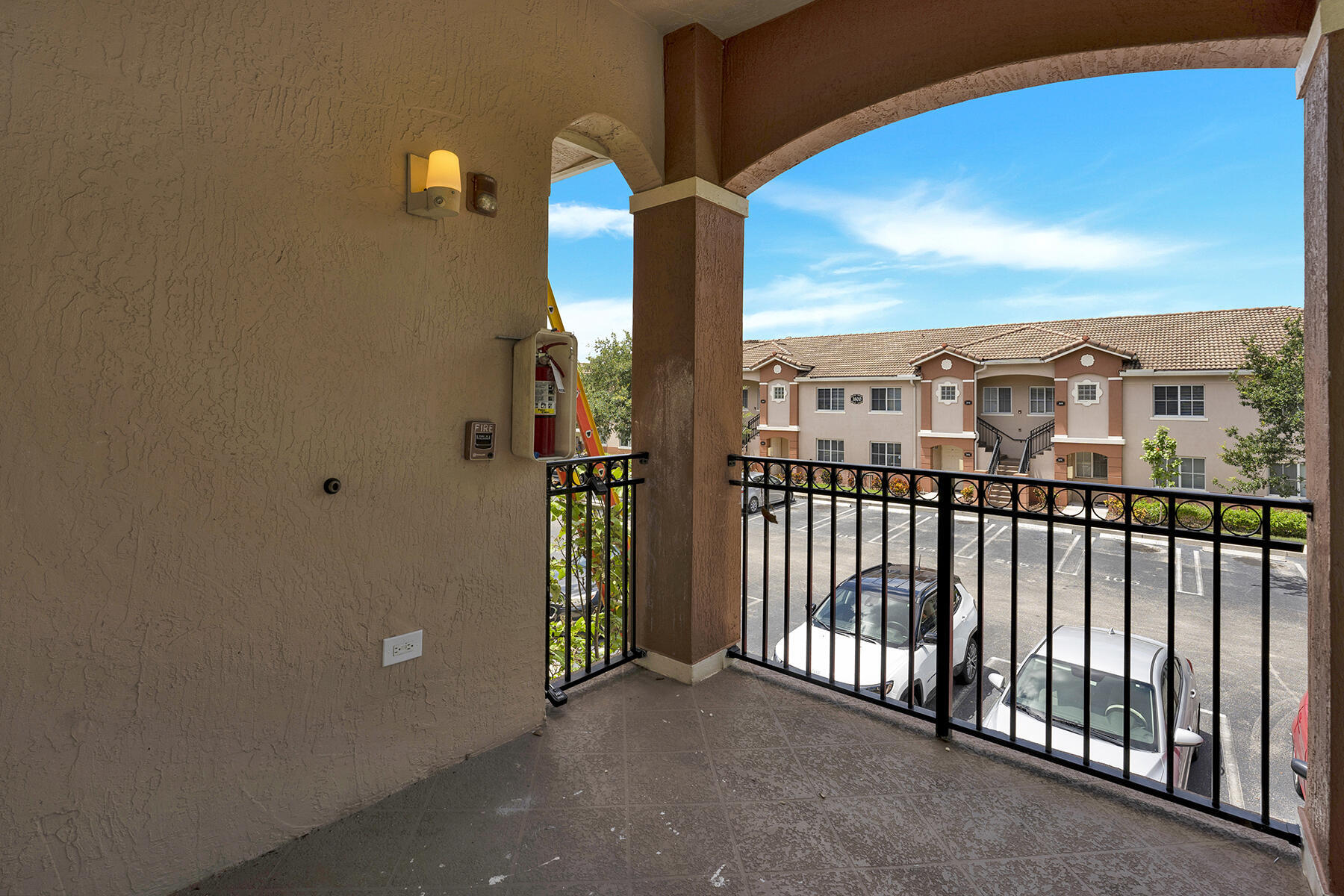 3790 N Jog #201, West Palm Beach FL 33411
