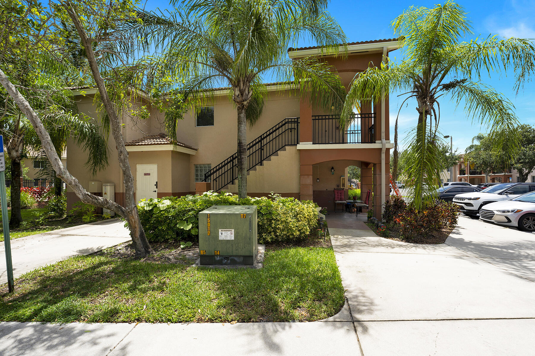 3790 N Jog #201, West Palm Beach FL 33411