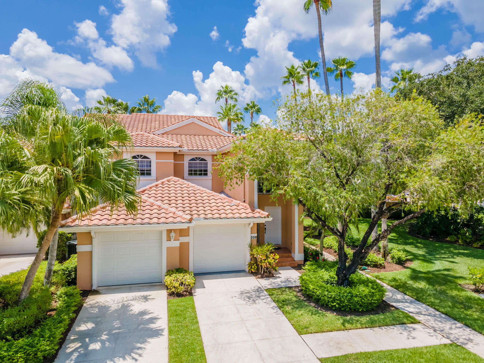 208 Legendary, Palm Beach Gardens FL 33418