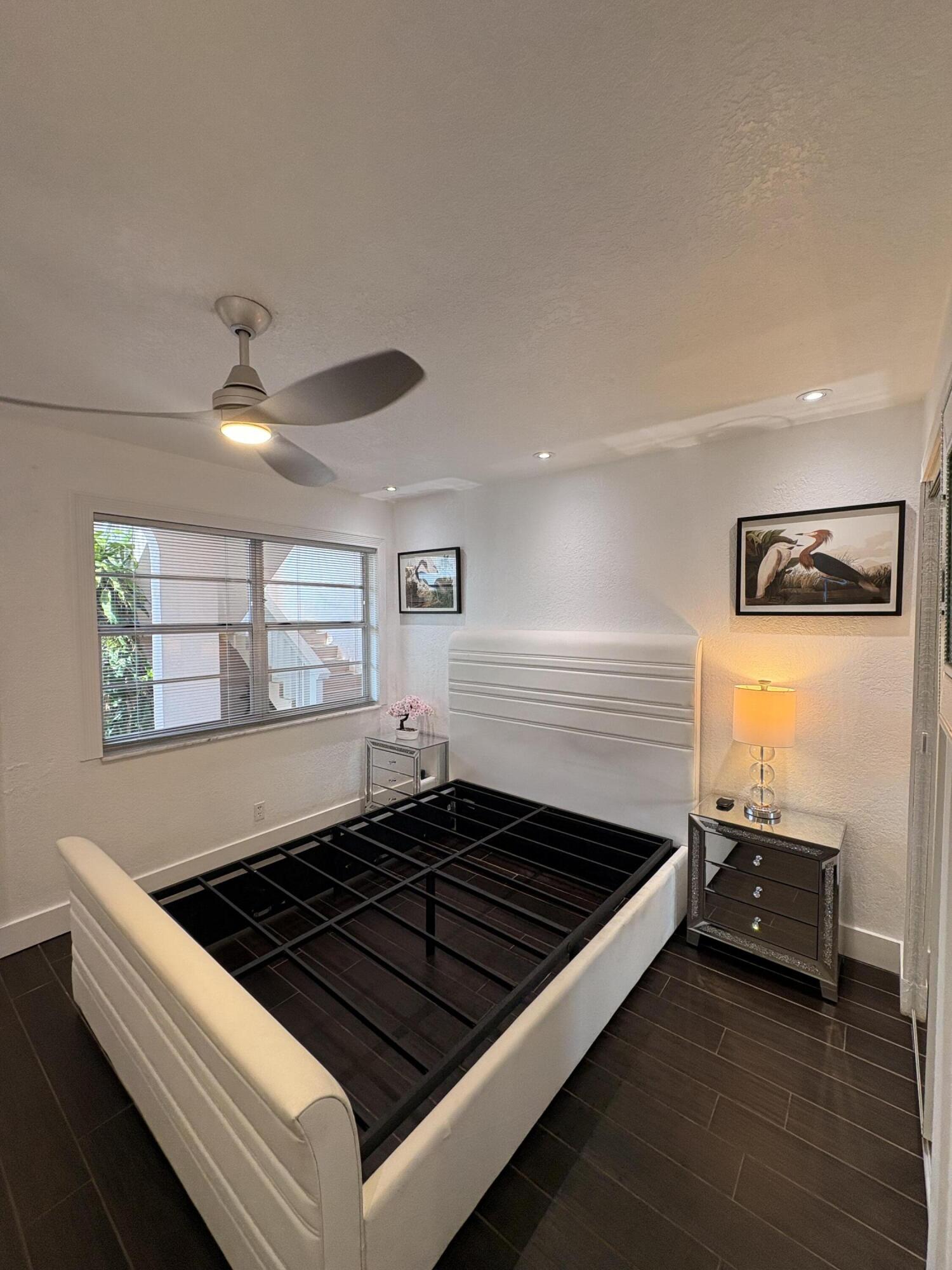 601 SE 5th #102, Fort Lauderdale FL 33301