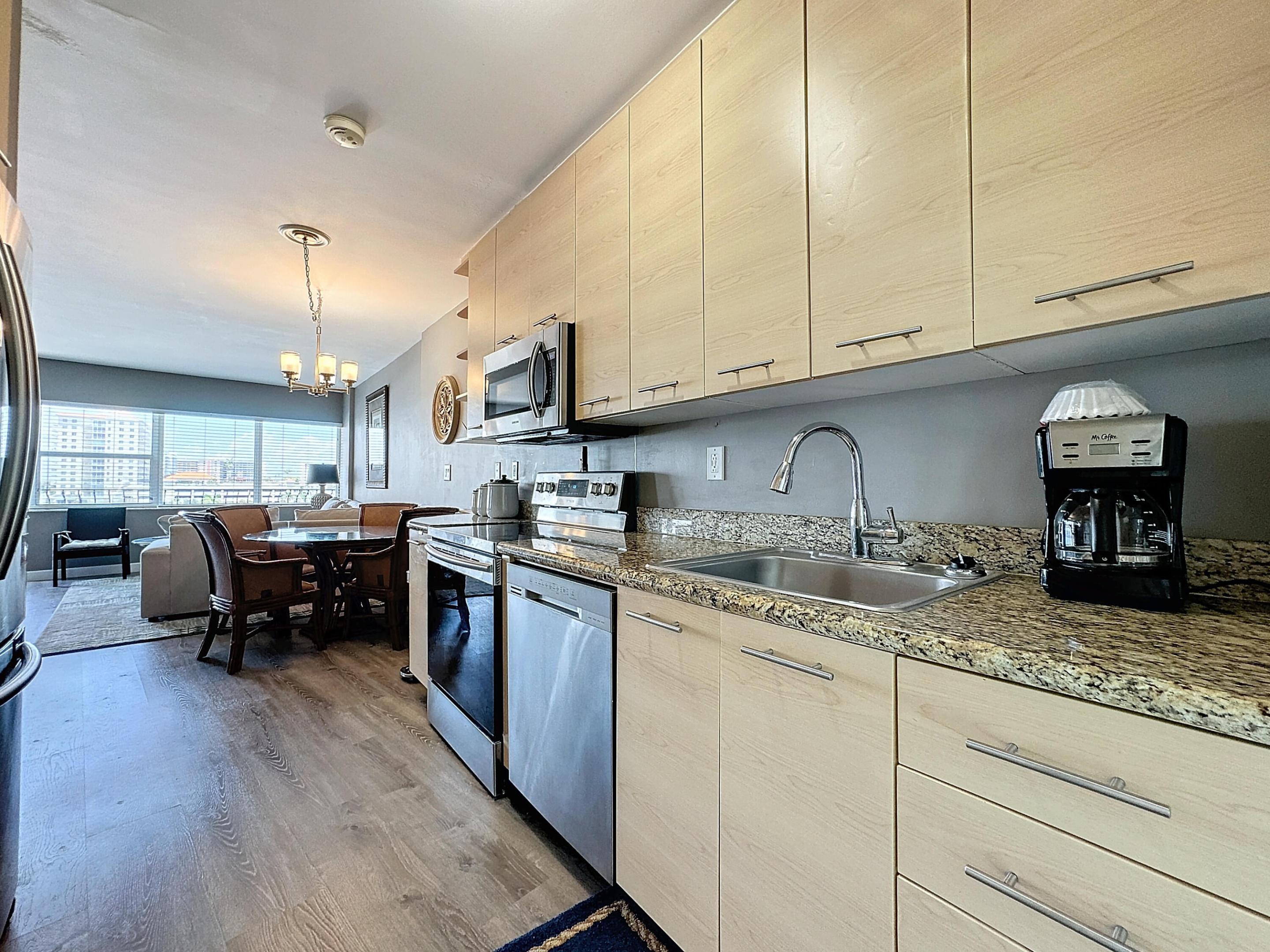 3250 NE 28th #707, Fort Lauderdale FL 33308