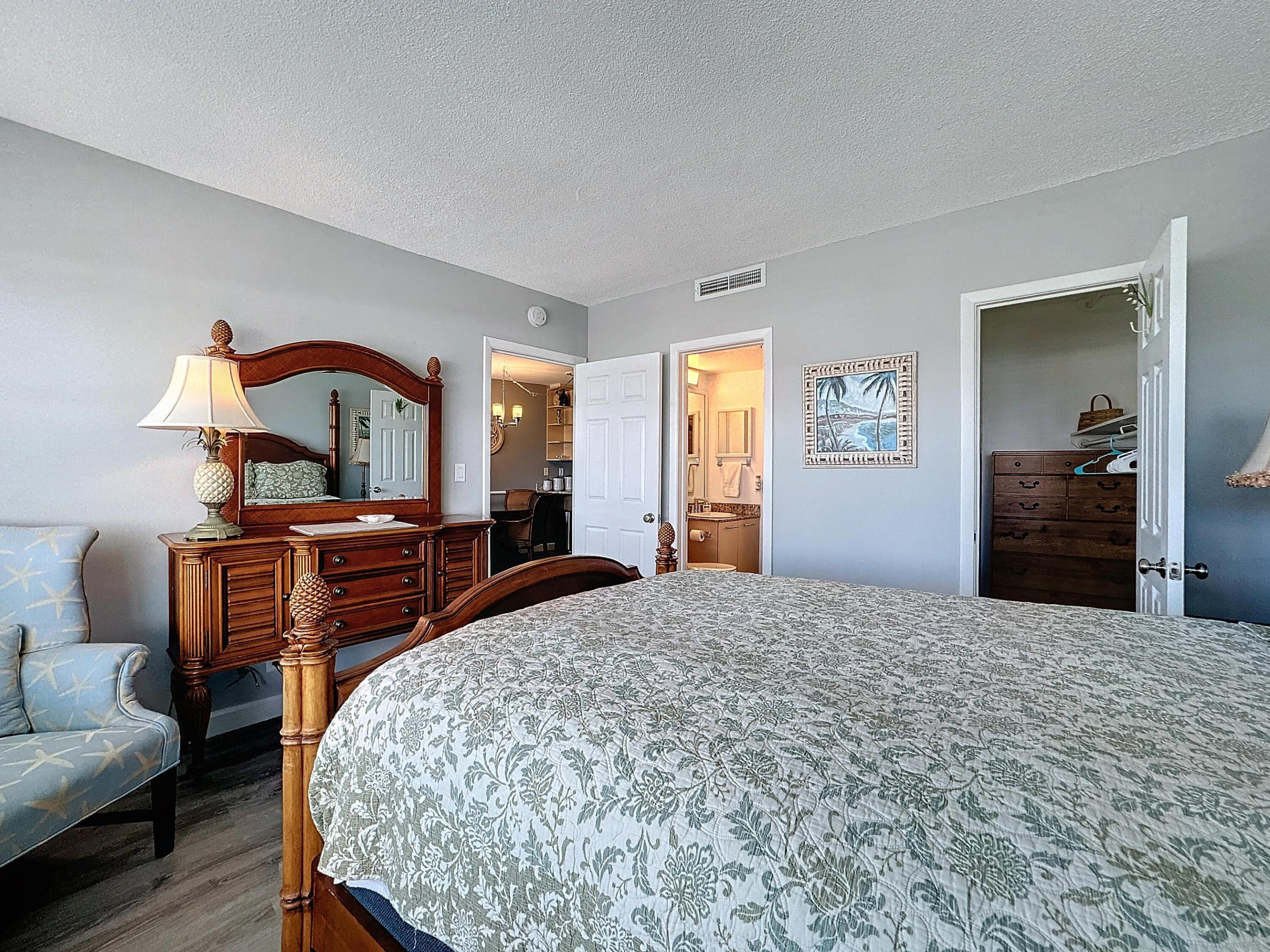 3250 NE 28th #707, Fort Lauderdale FL 33308