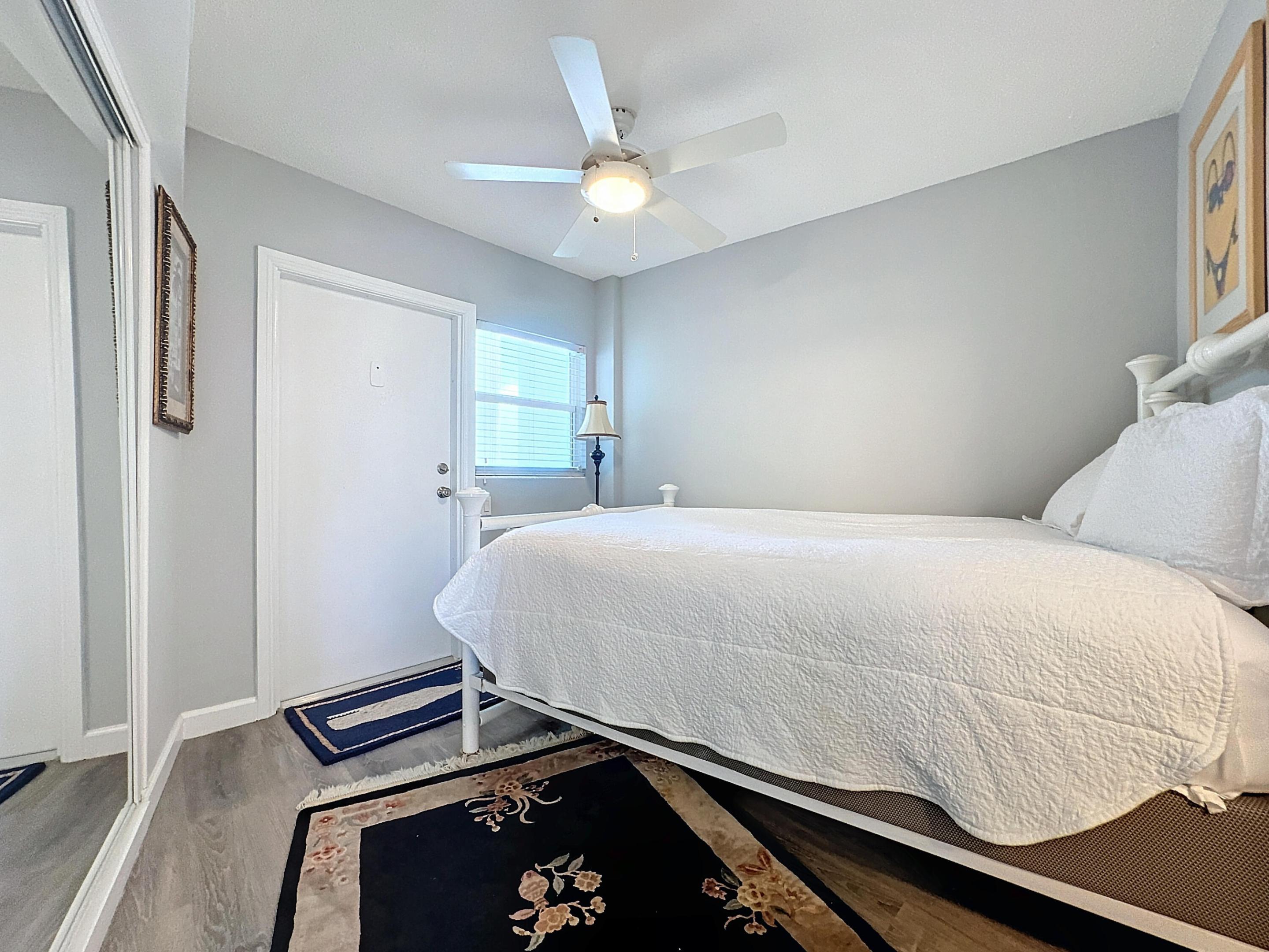 3250 NE 28th #707, Fort Lauderdale FL 33308