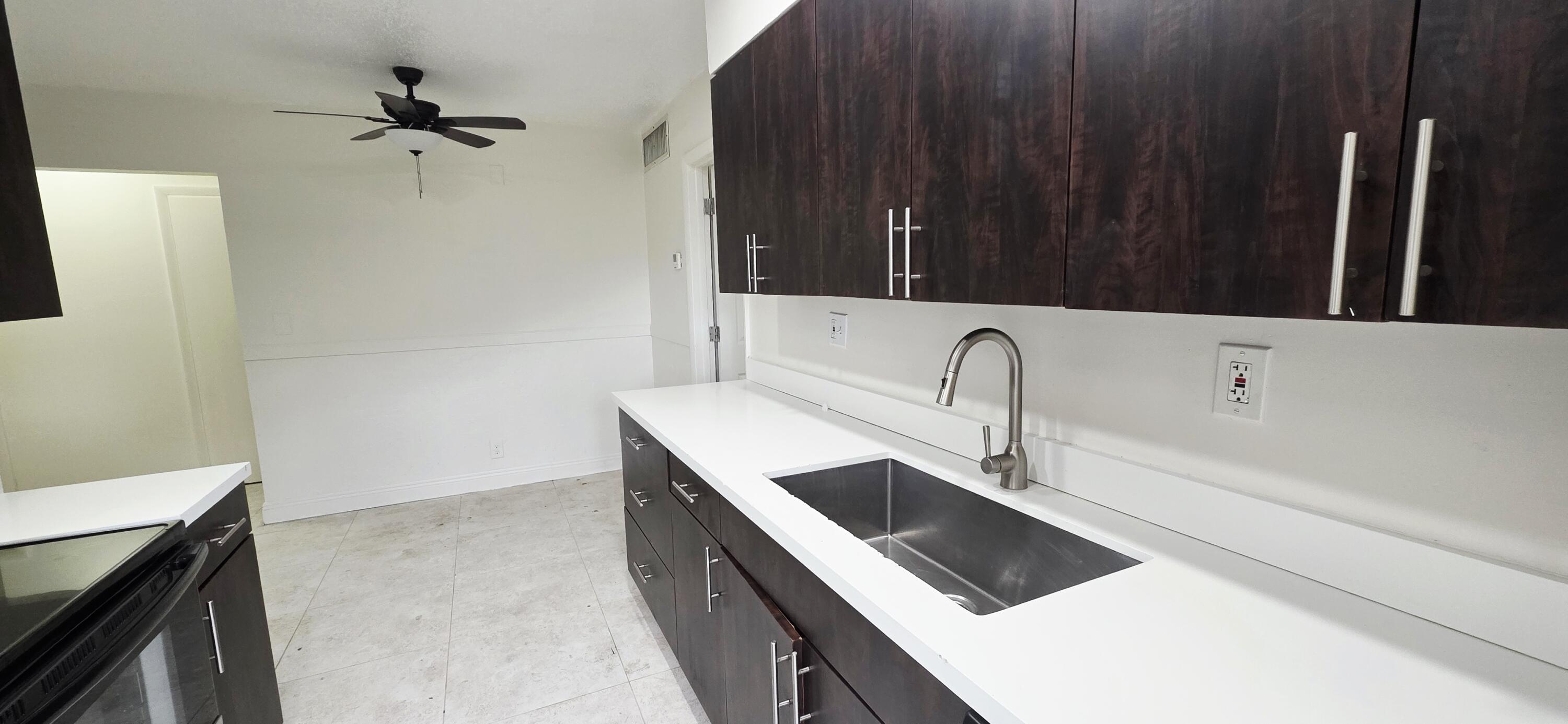 7400 Kimberly #202a, North Lauderdale FL 33068