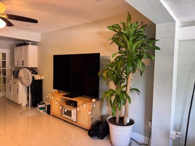 410 SW 7th #Unit 1, Fort Lauderdale FL 33315