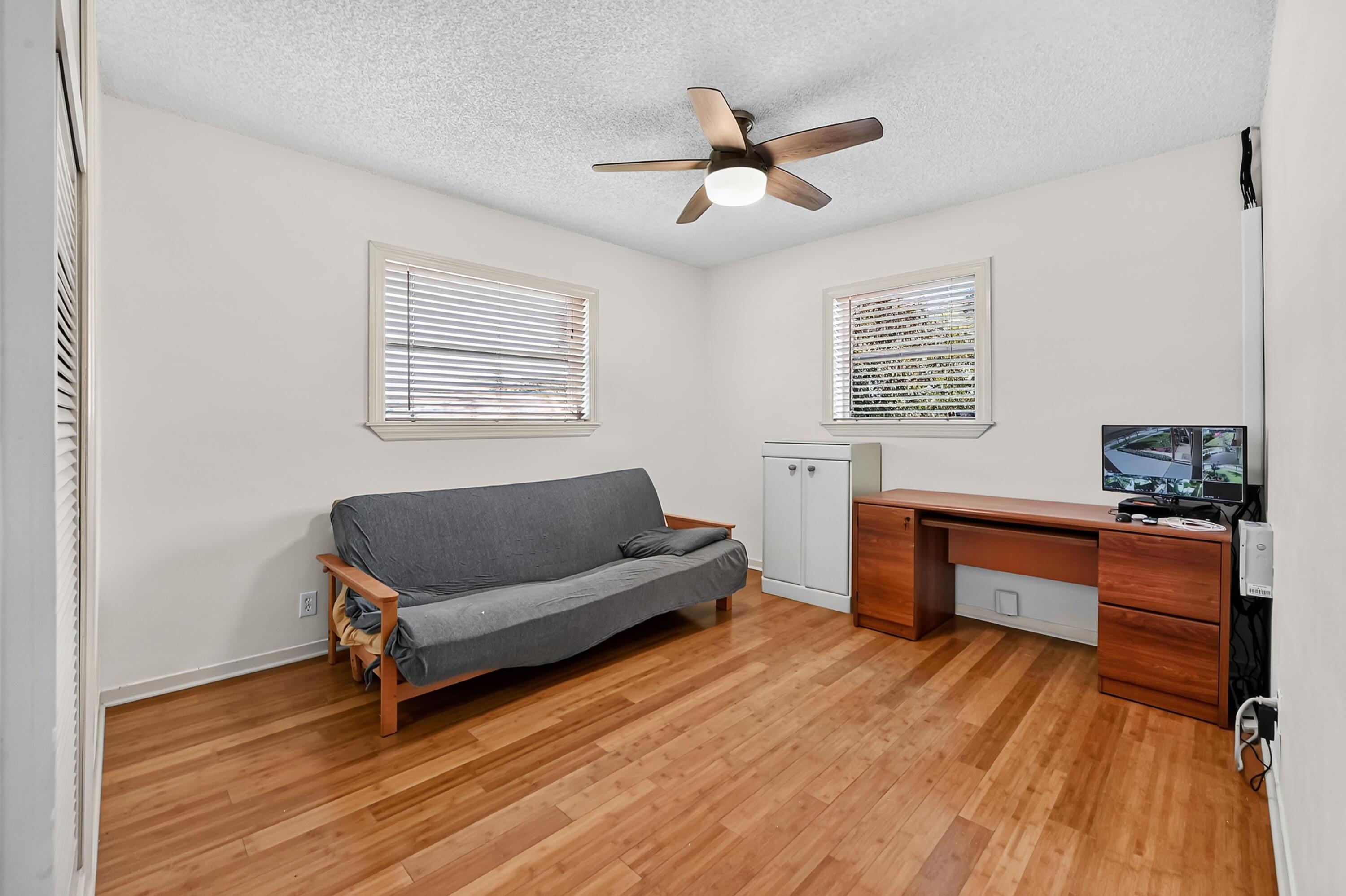 313 Poe, Palm Springs FL 33461