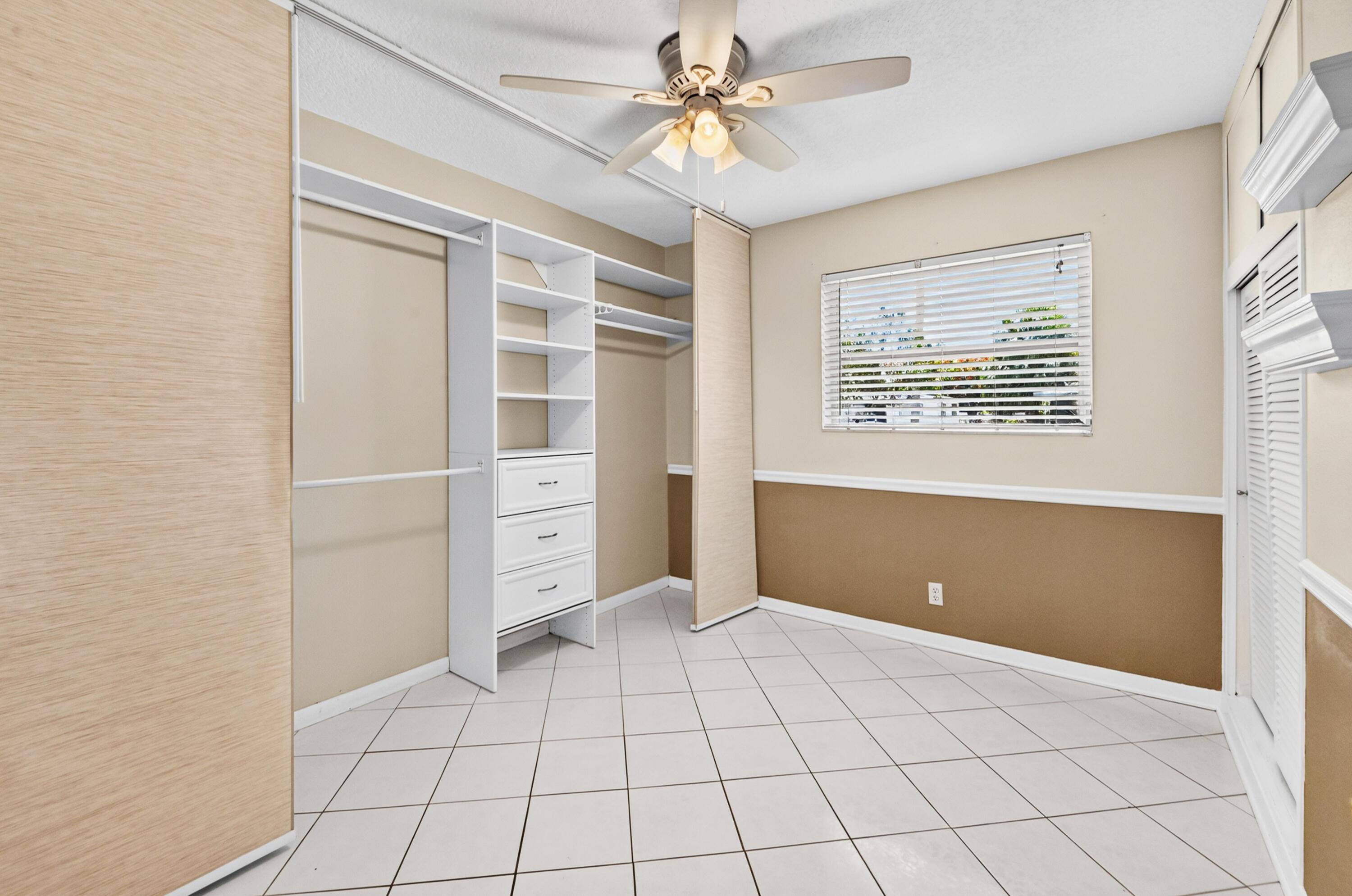313 Poe, Palm Springs FL 33461