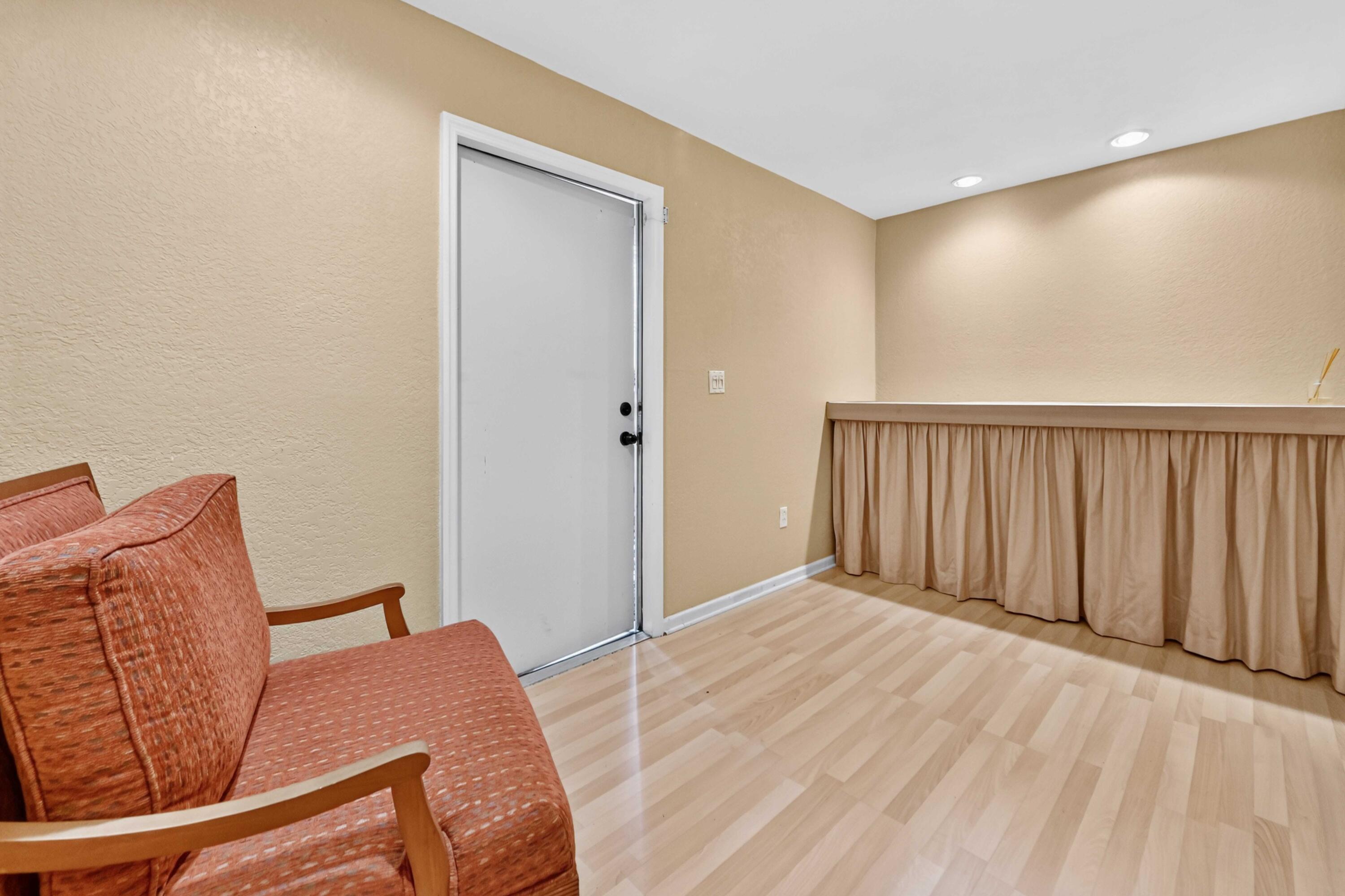 313 Poe, Palm Springs FL 33461