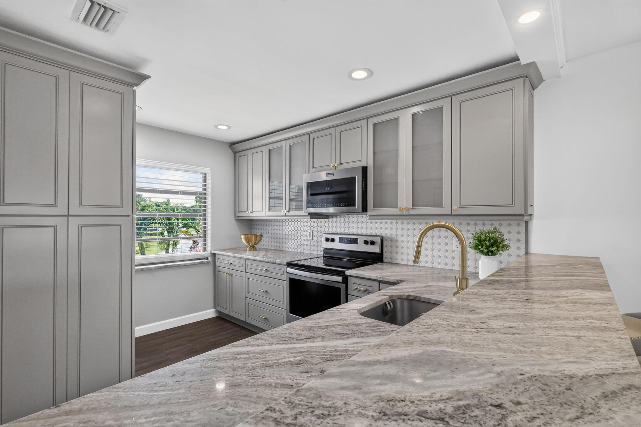 21219 Lago #5j, Boca Raton FL 33433