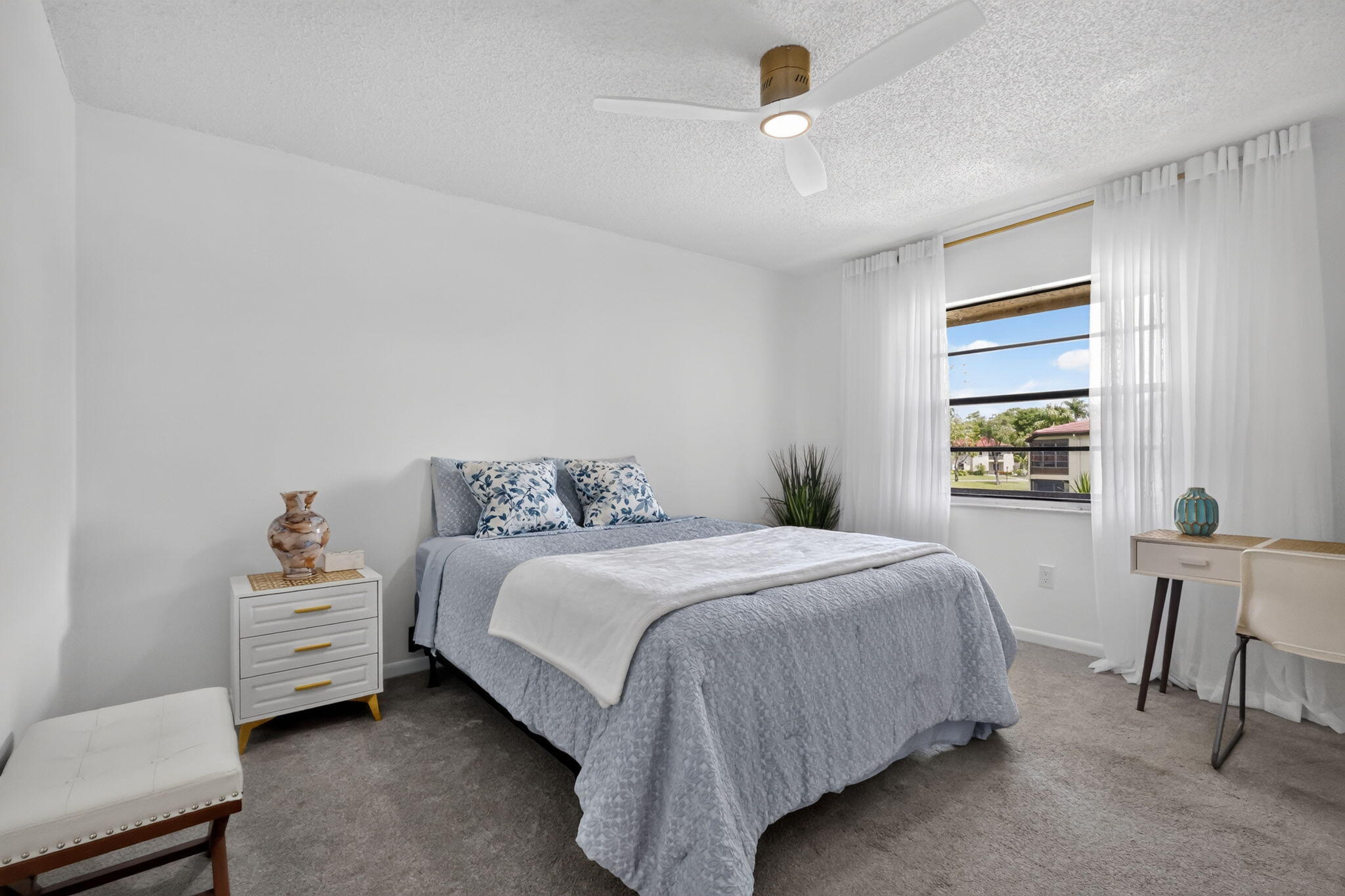 21219 Lago #5j, Boca Raton FL 33433
