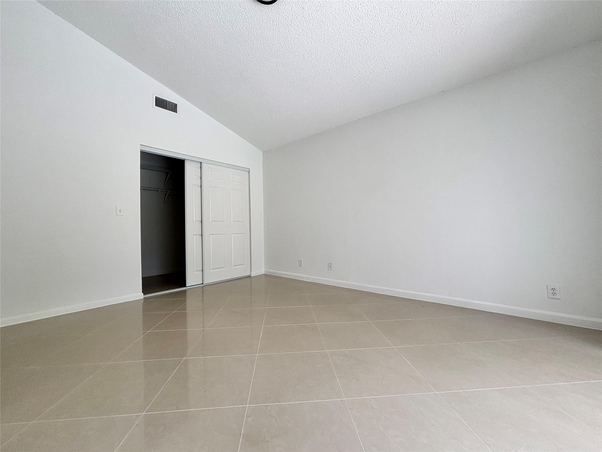 2990 NW 68th, Margate FL 33063