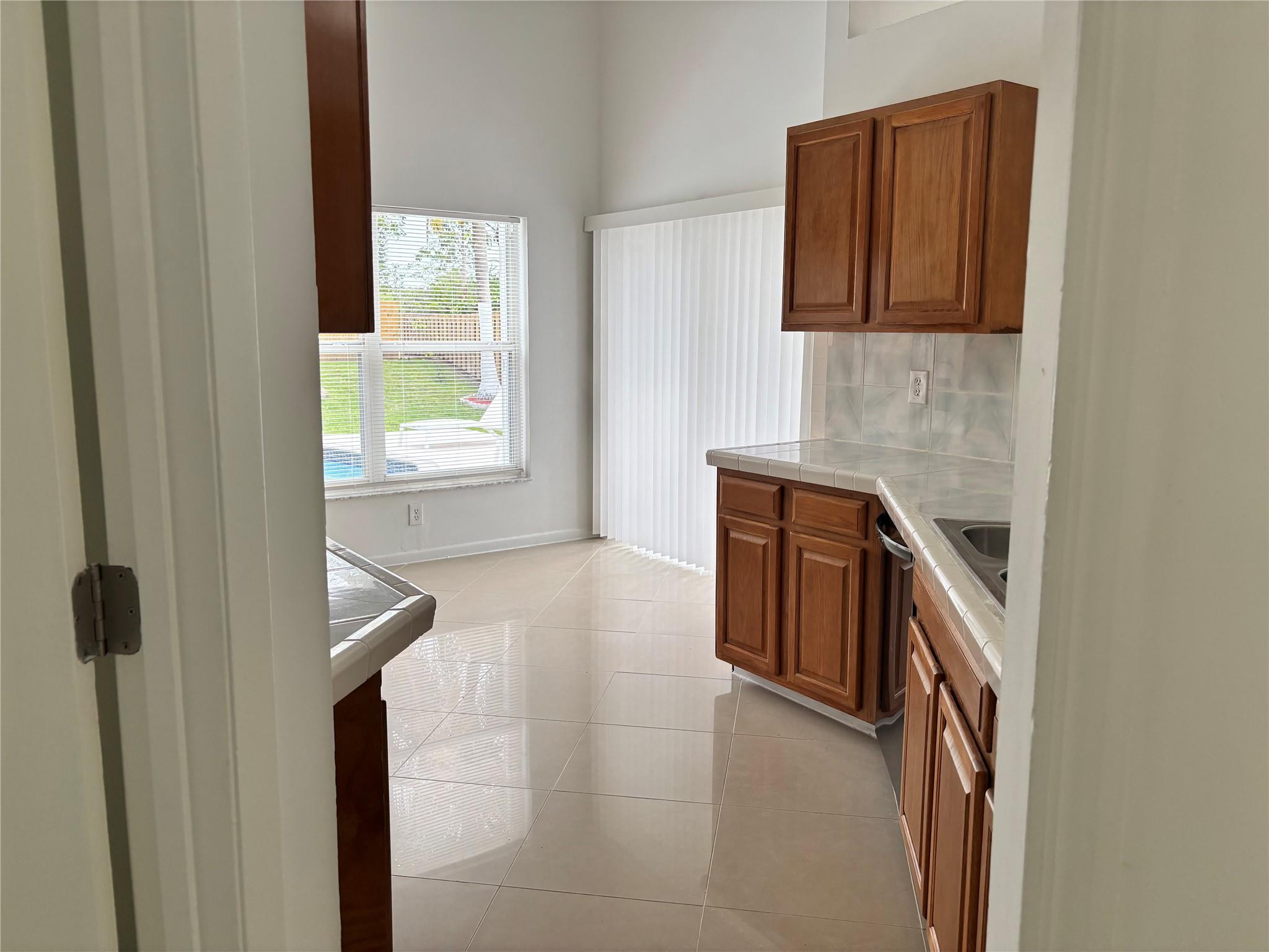 2990 NW 68th, Margate FL 33063