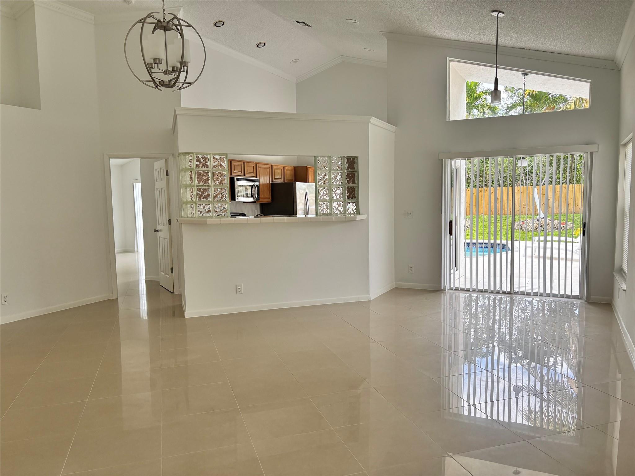 2990 NW 68th, Margate FL 33063