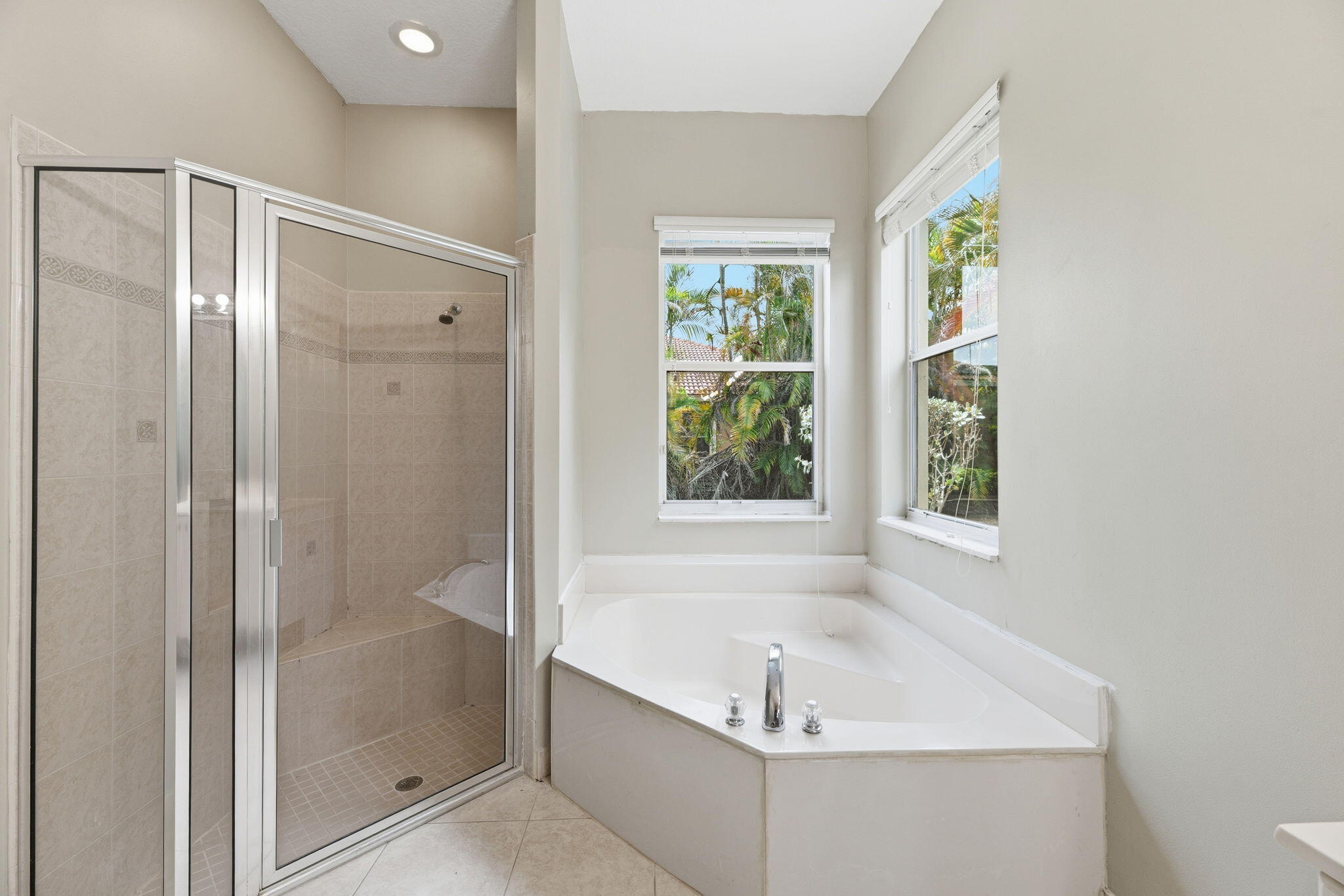 126 Magnolia, Jupiter FL 33469