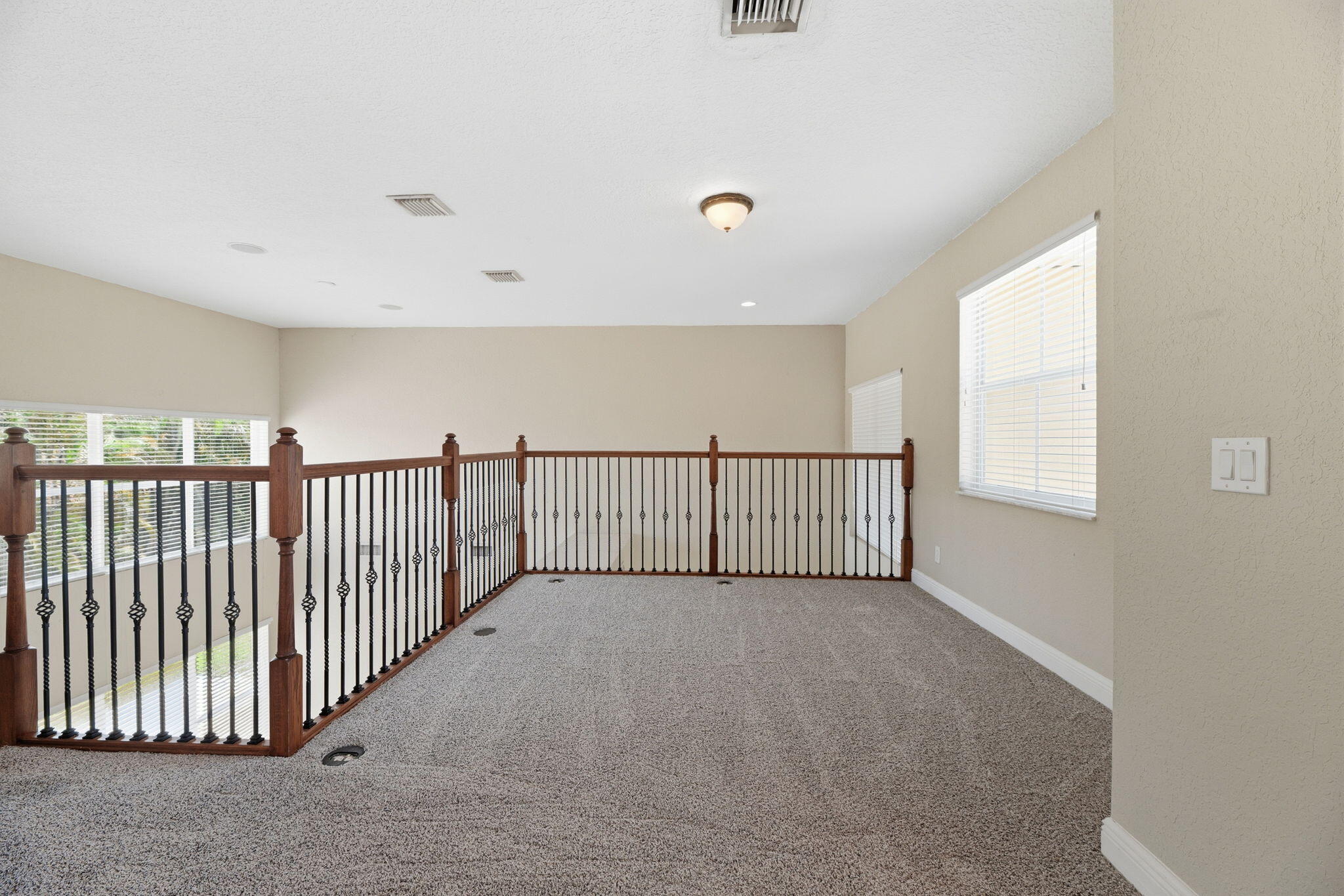 126 Magnolia, Jupiter FL 33469