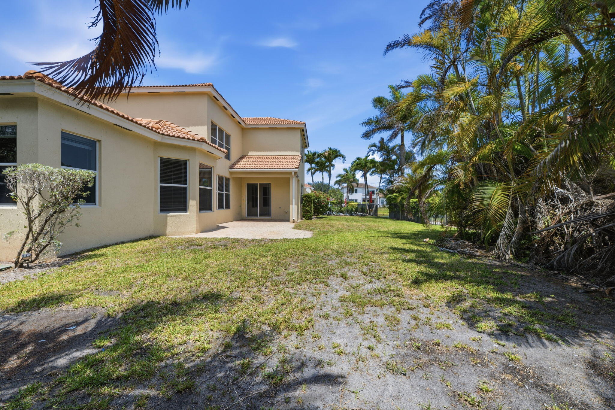 126 Magnolia, Jupiter FL 33469